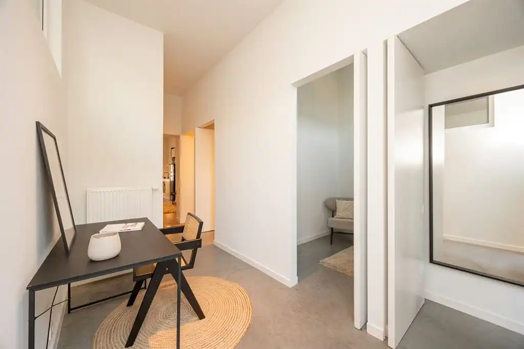 Gerenoveerd gelijkvloers appartement met stadstuin foto 9