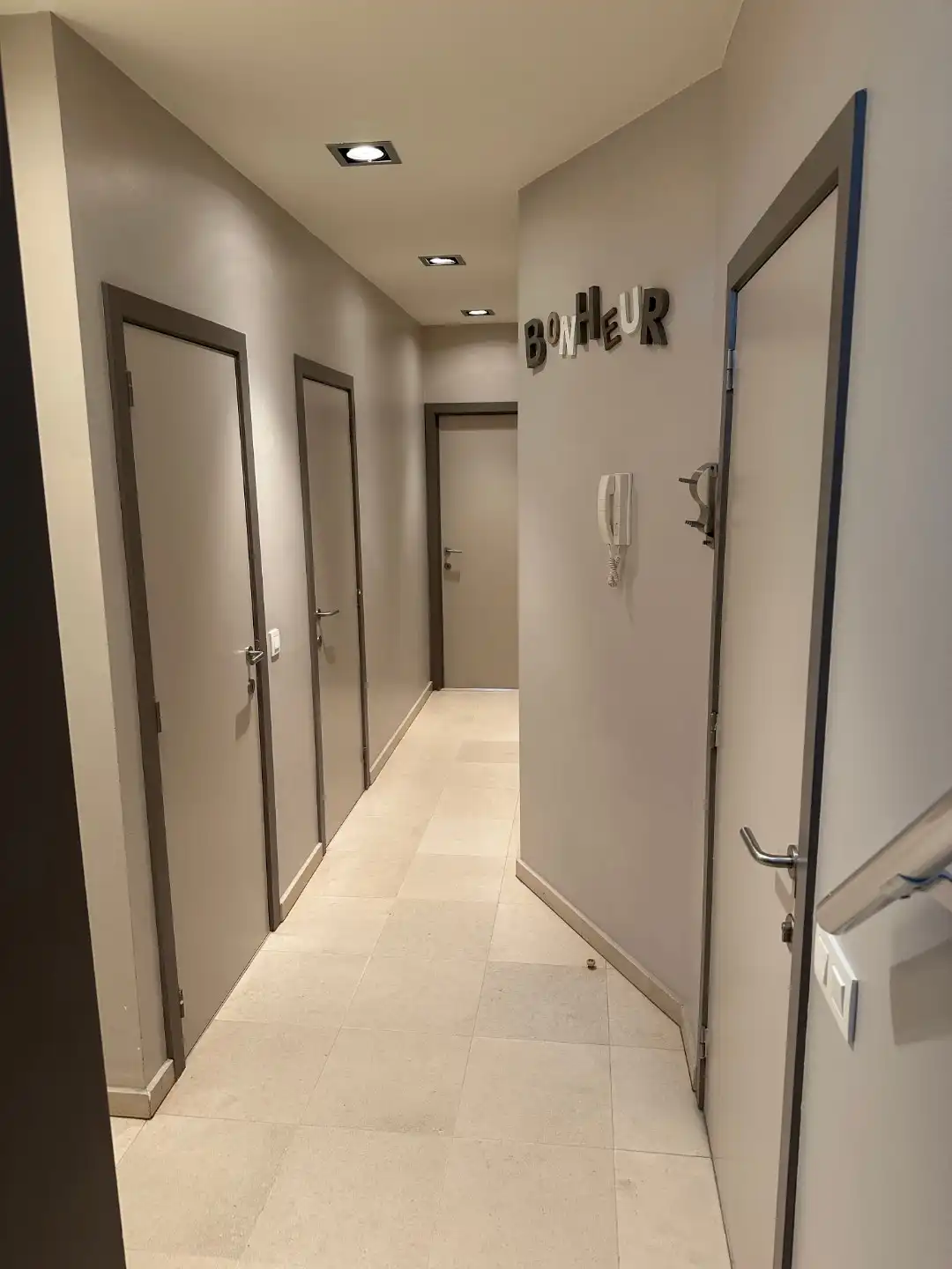 PRACHTIGE GEMEUBELDE PENTHOUSE TE KOOP OP 100 M. VAN HET STRAND IN KOKSIJDE foto 9