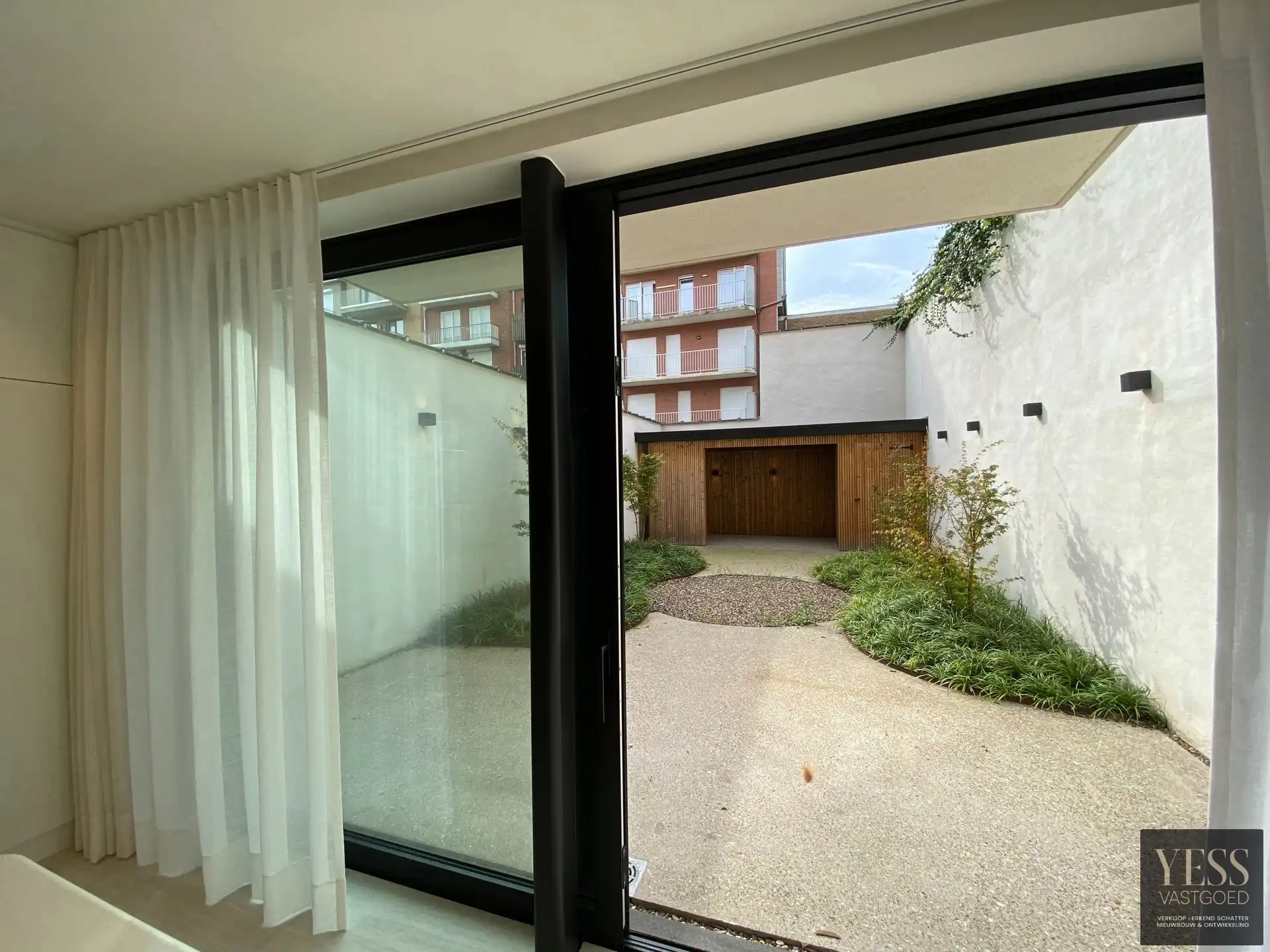 Exclusief gerenoveerd gelijkvloers appartement in Knokke! foto 27