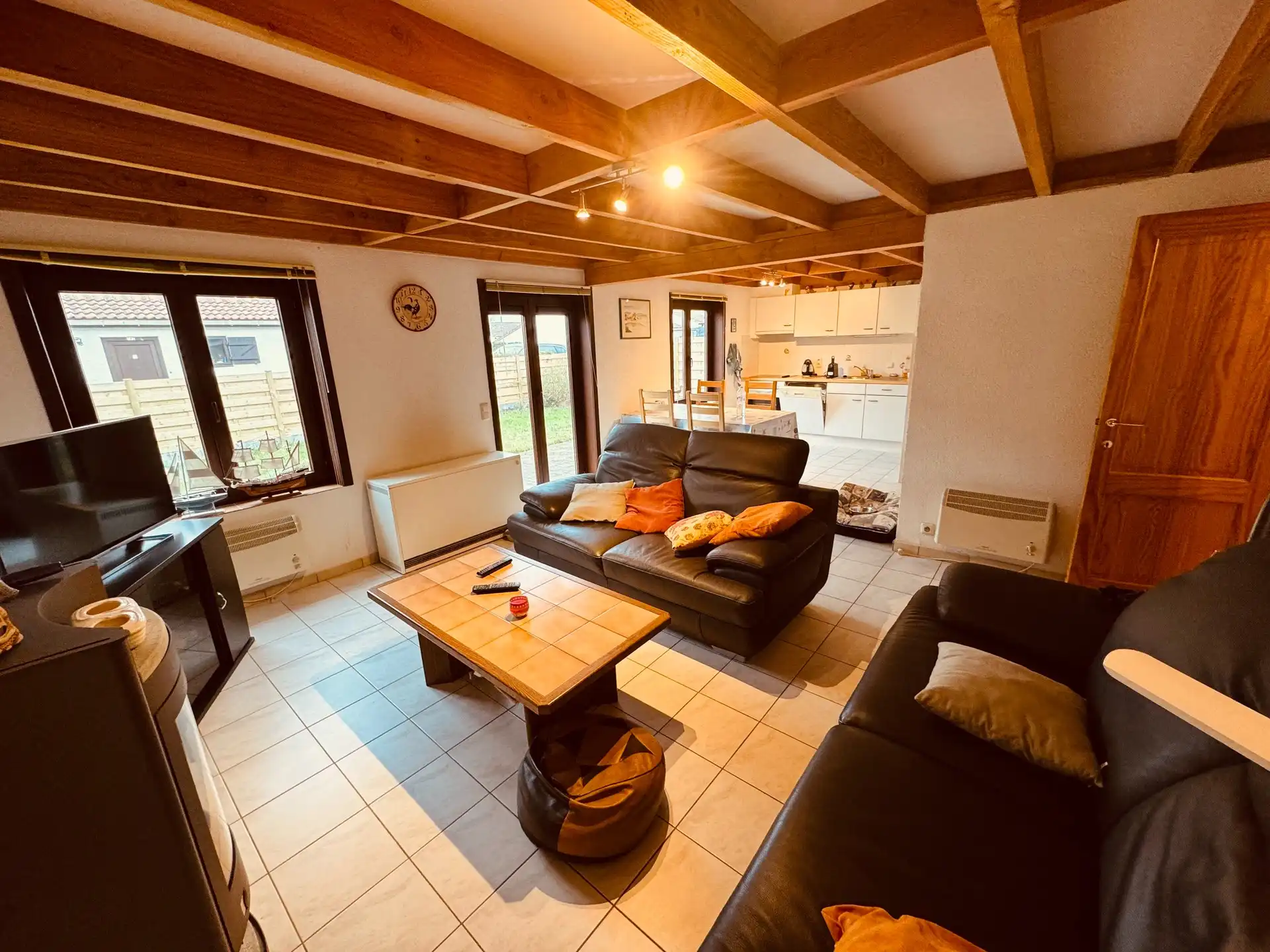 Mooi onderhouden visserswoning nabij het centrum van De Haan. foto 4