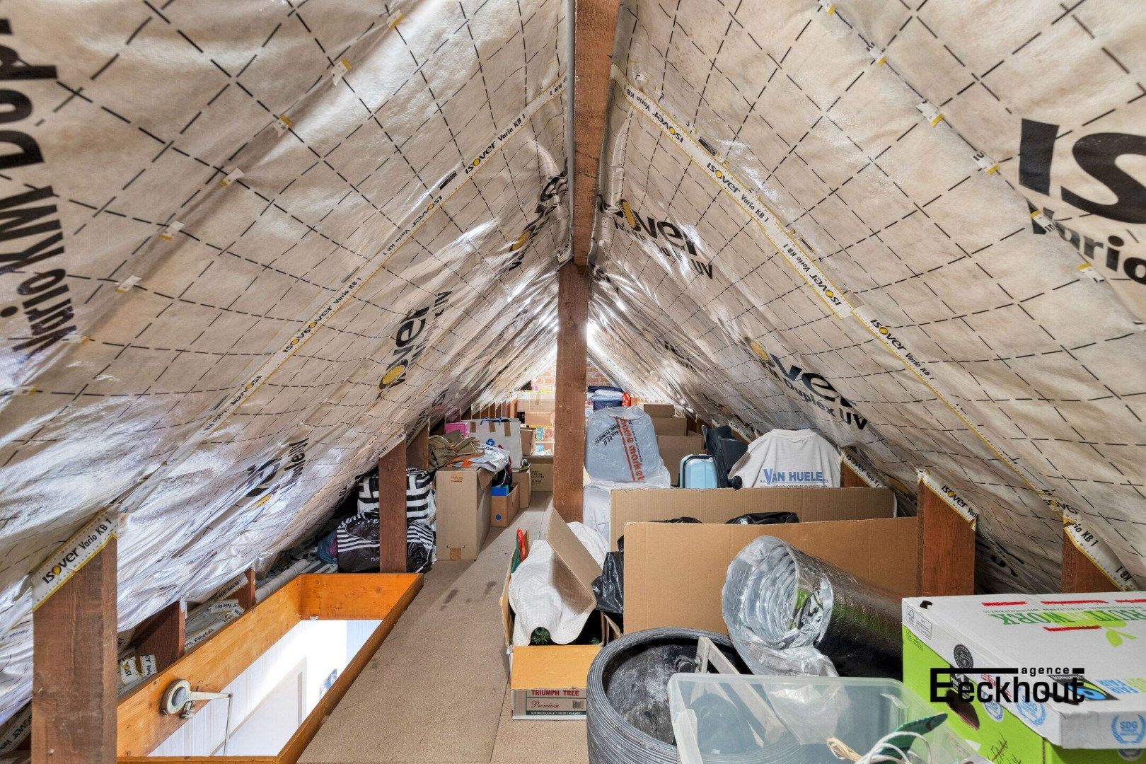 Alleenstaande woning met tuin en garage in rustige straat! foto 25