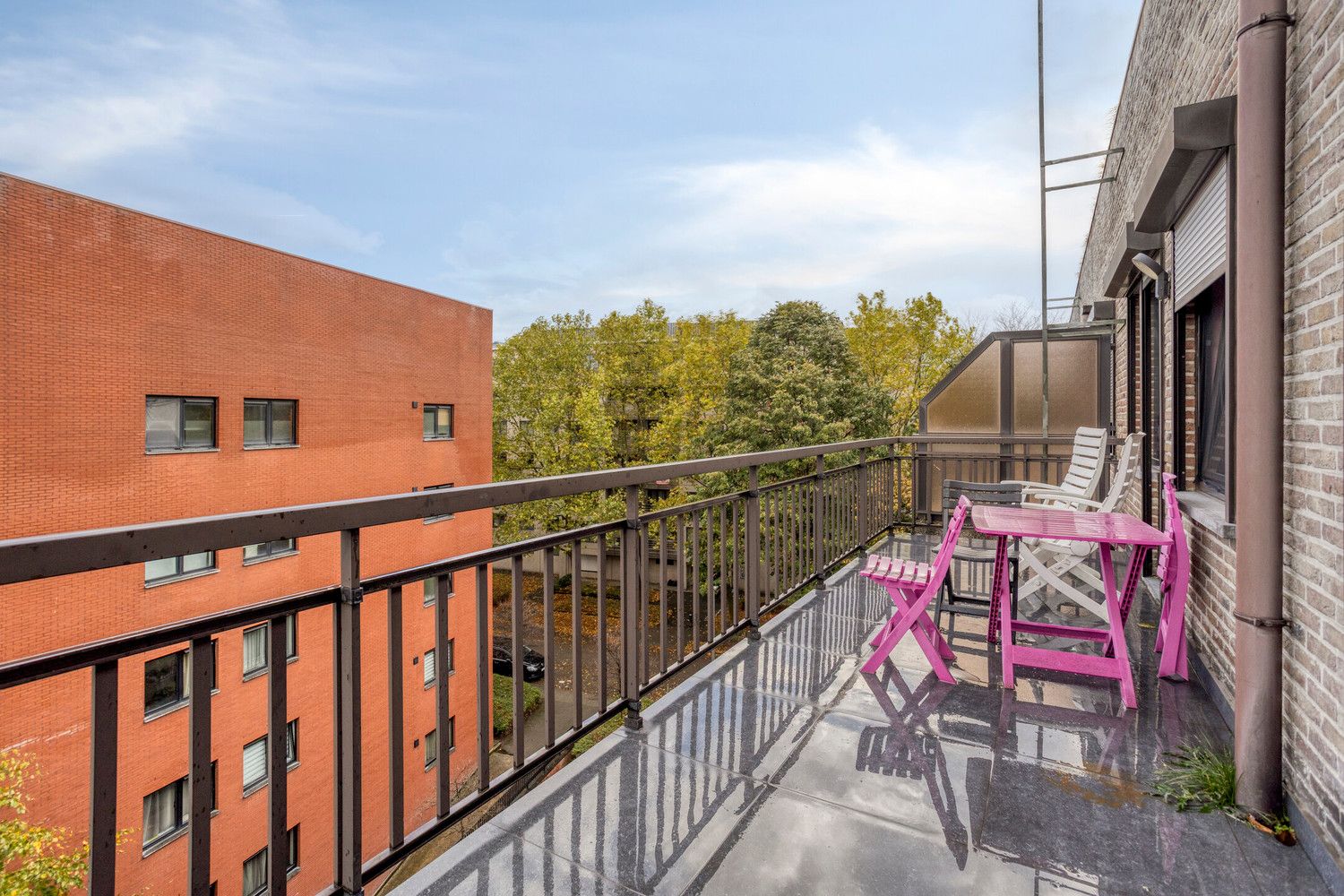 Zeer ruim 3-slk APP. met 2 terrassen en garagebox met extra parking! foto 13