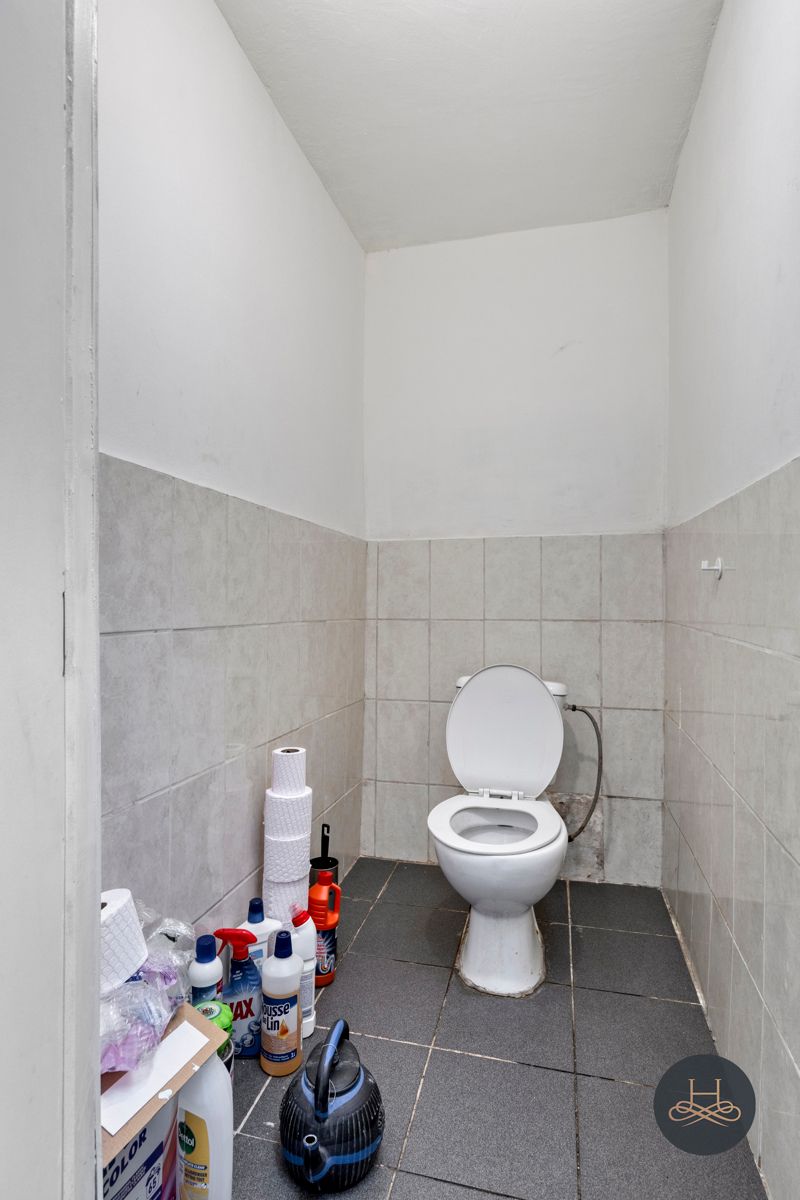 Gezellig centraal gelegen woning met potentieel foto 13