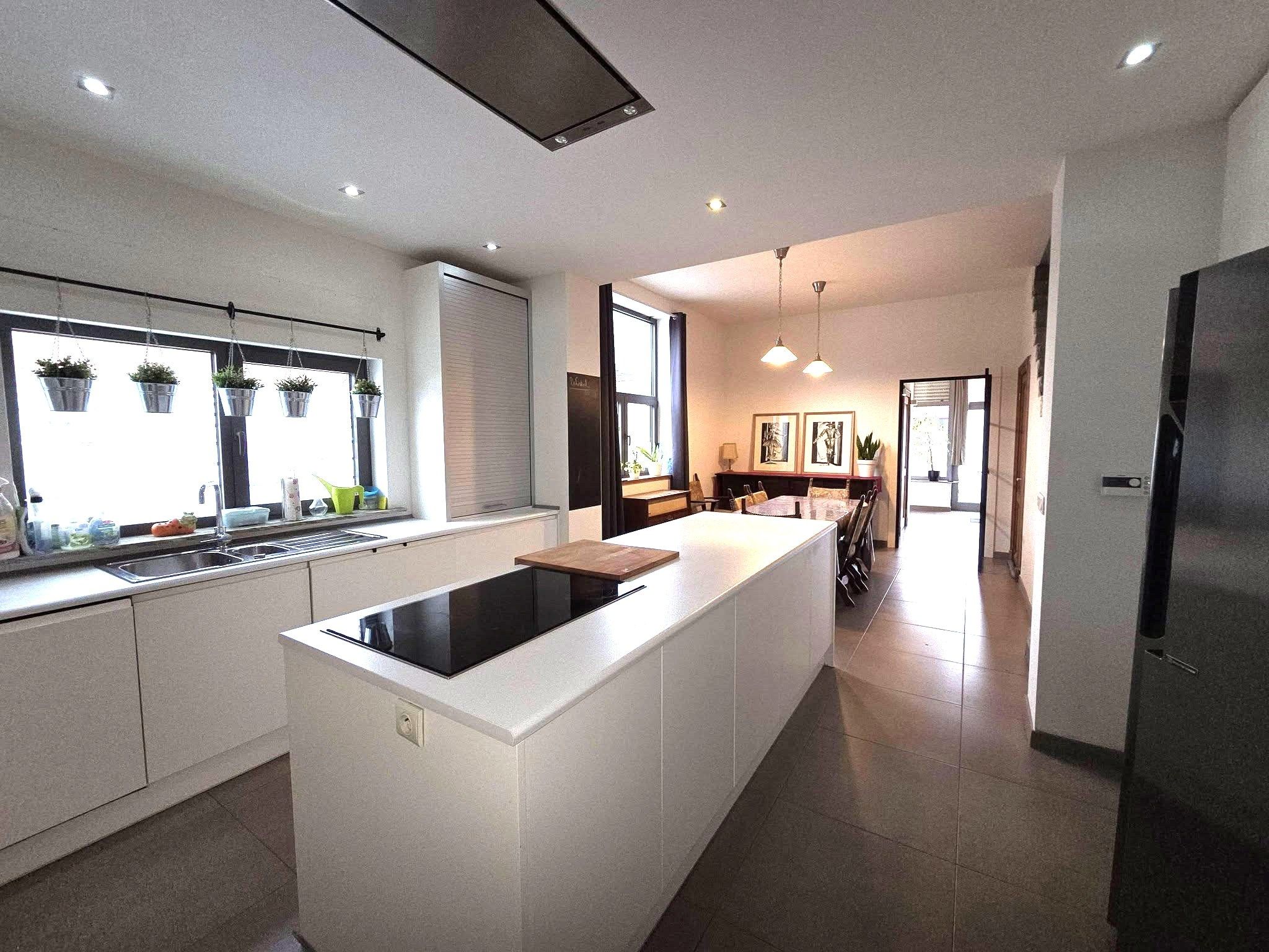 Half open bebouwing...op 't Pleintje in Perk... foto 9