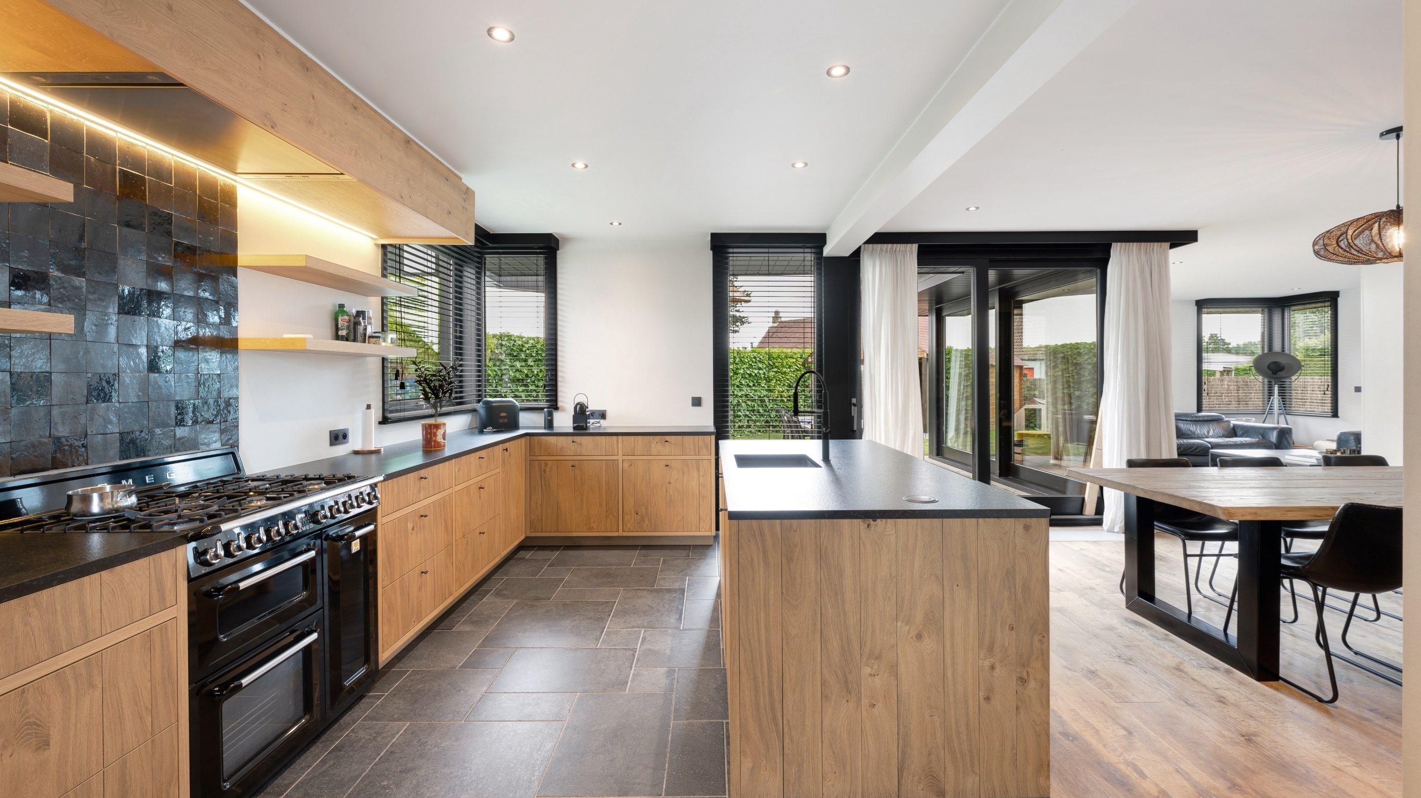 Residentieel gelegen alleenstaande villa te Knokke foto 8