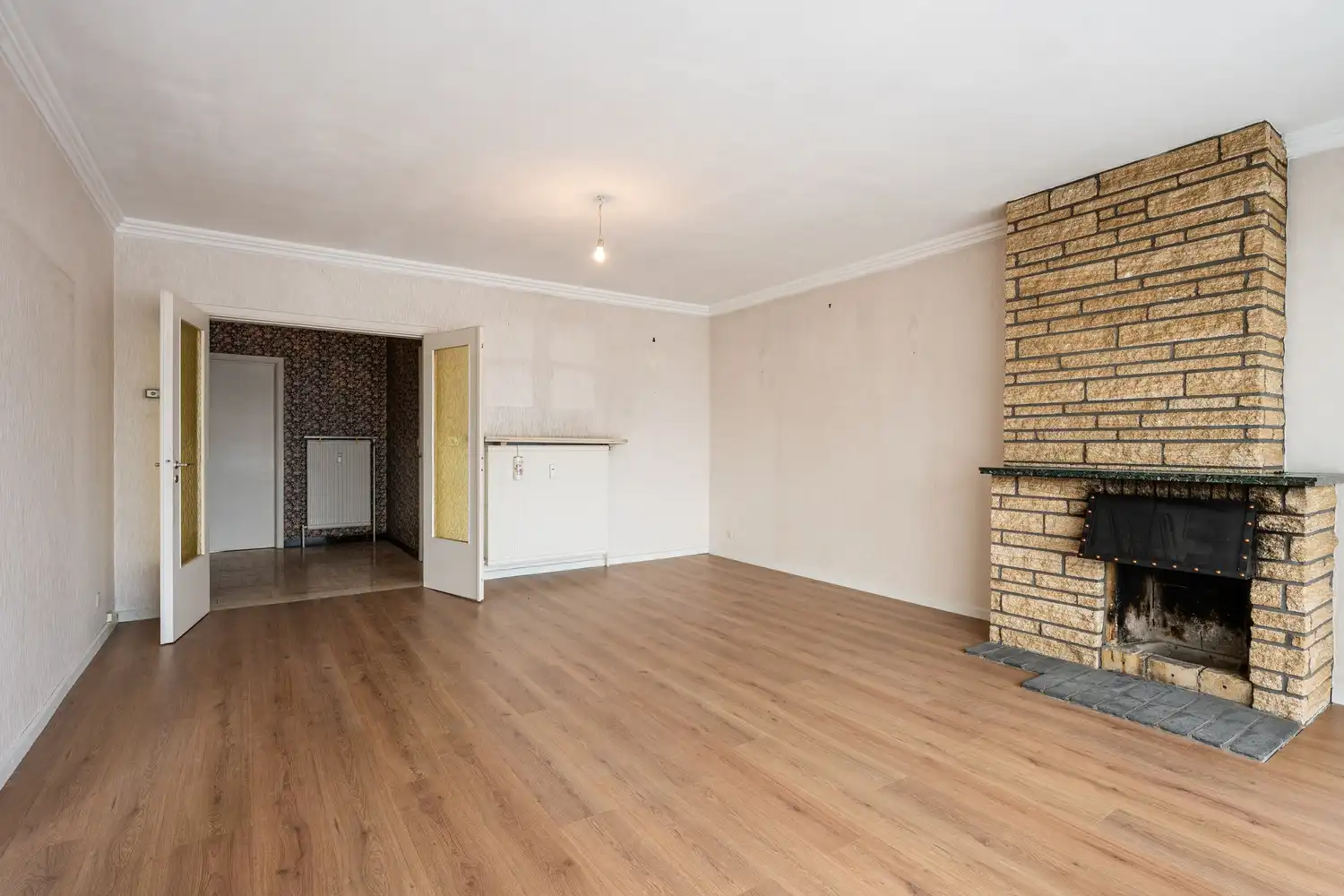 Ruim appartement in centrum Eeklo met 2 slpks foto 2
