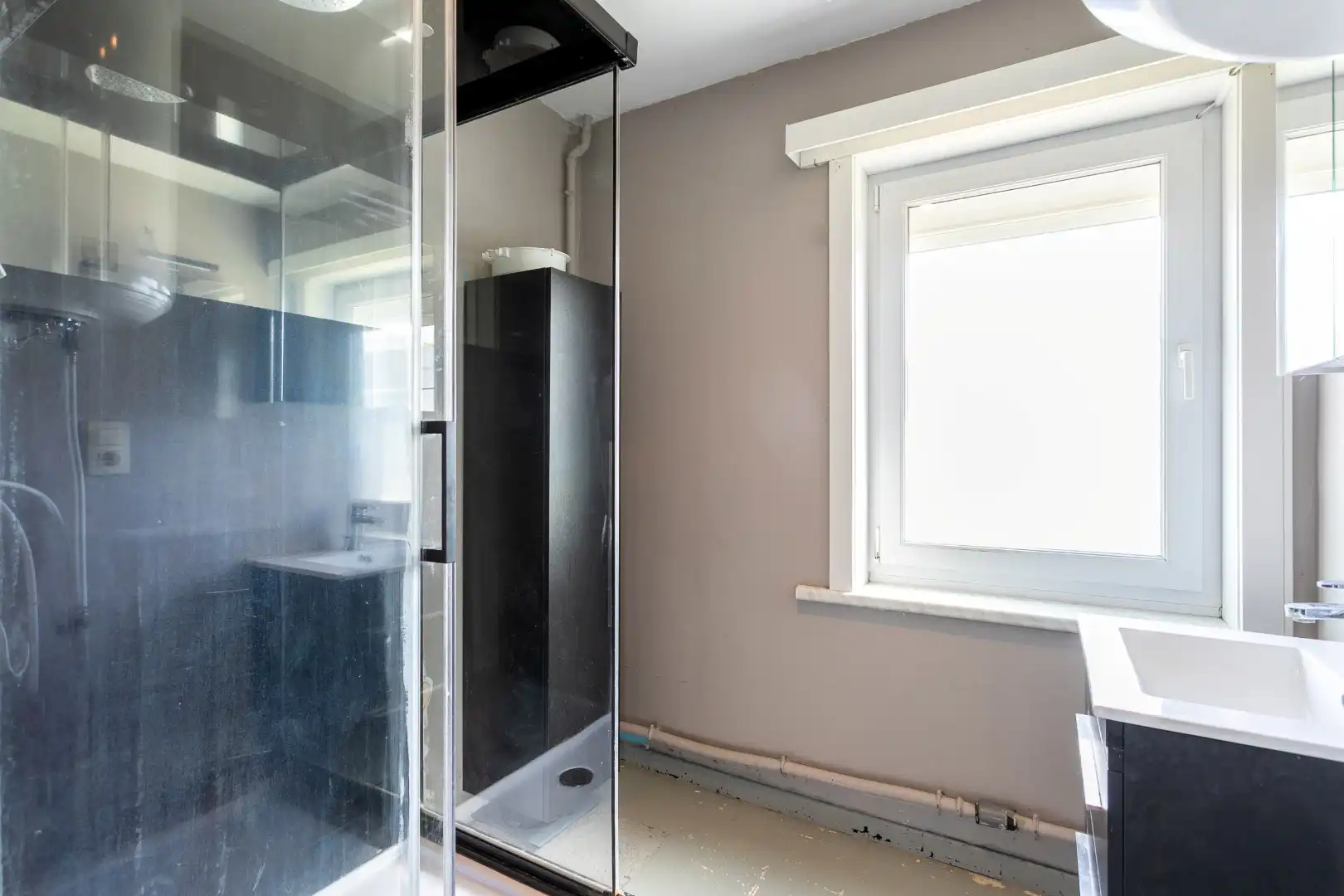 Instapklare woning met 3 slpk, tuin en garage te Lembeek foto 15