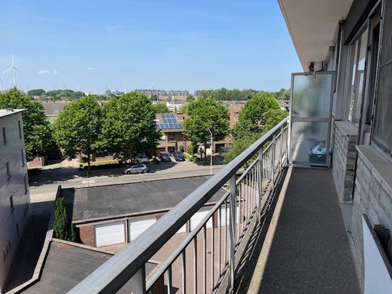 Leuk appartement met 2 slaapkamers, bureel en terras foto 2