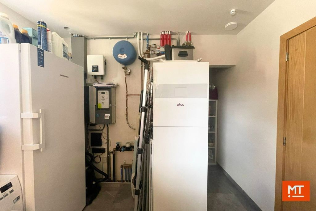Halfopen nieuwbouwwoning op een rustige locatie in centrum Beselare foto 14