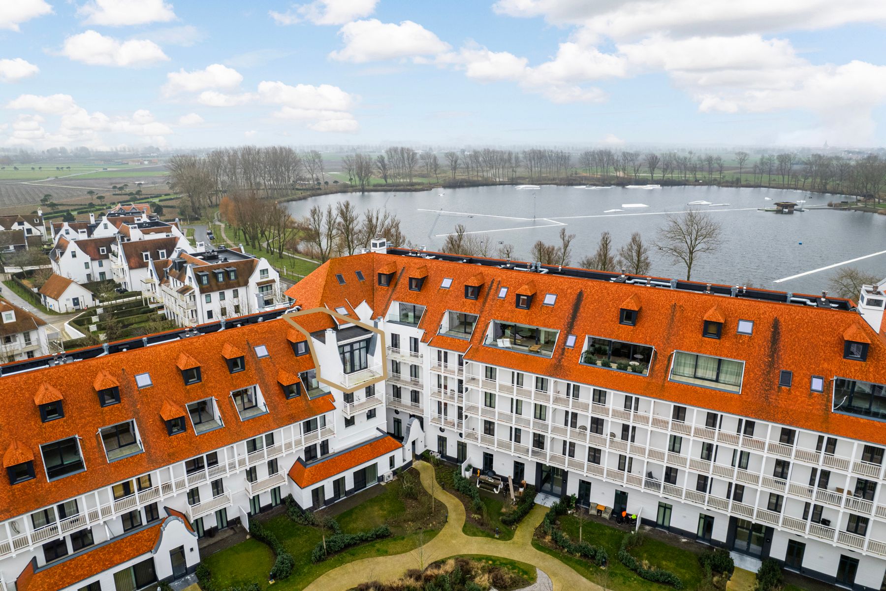 Duinenwater: nieuwbouwappartement met lateraal meerzicht foto 25