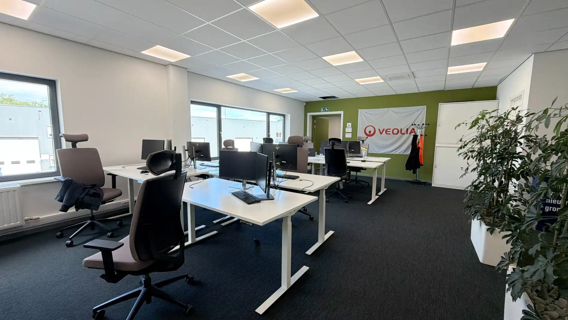 Instapklare kantoren met kleine opslagruimte te huur in Turnhout foto 12