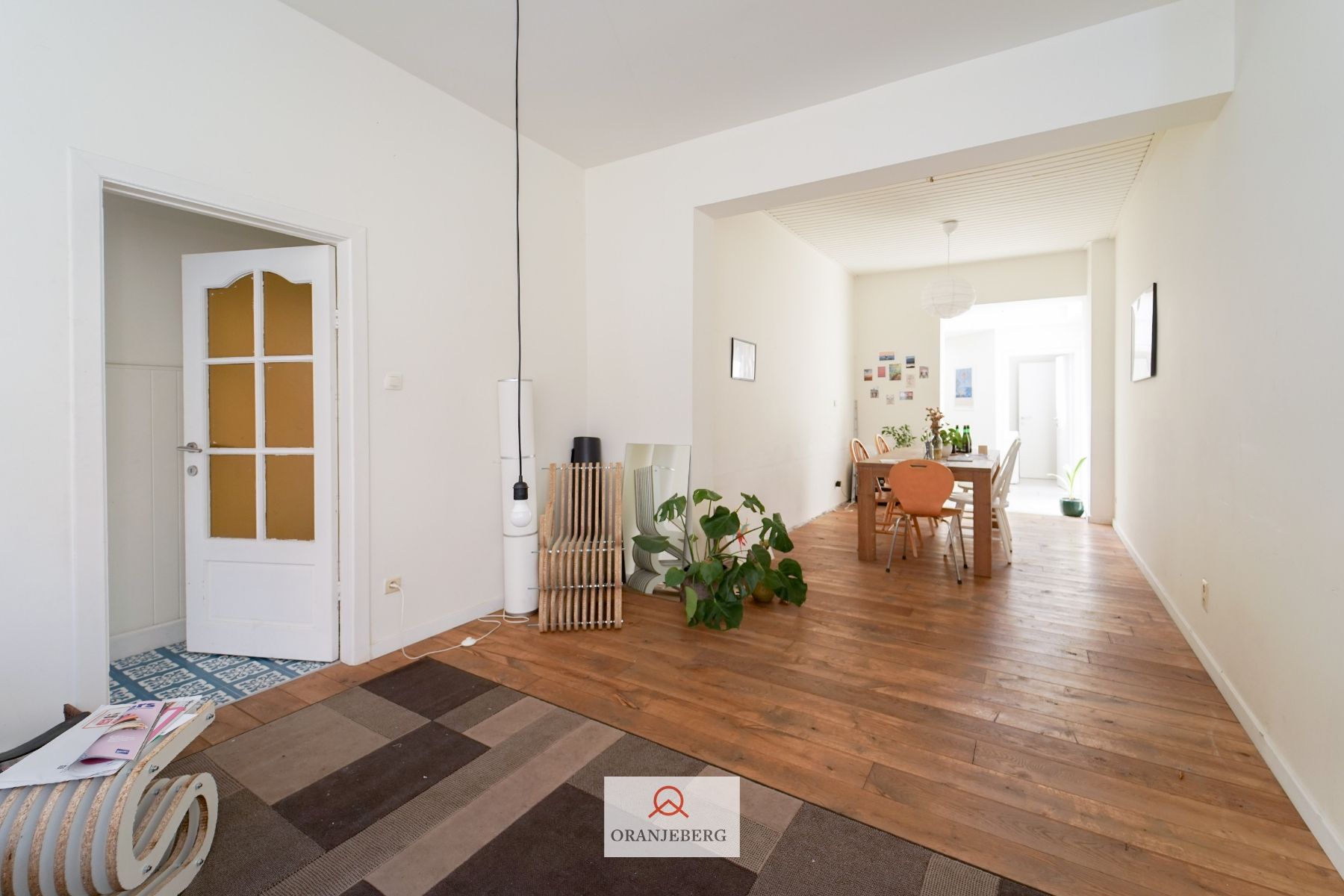 Ruime gerenoveerde burgerwoning nabij de Visserij foto 4