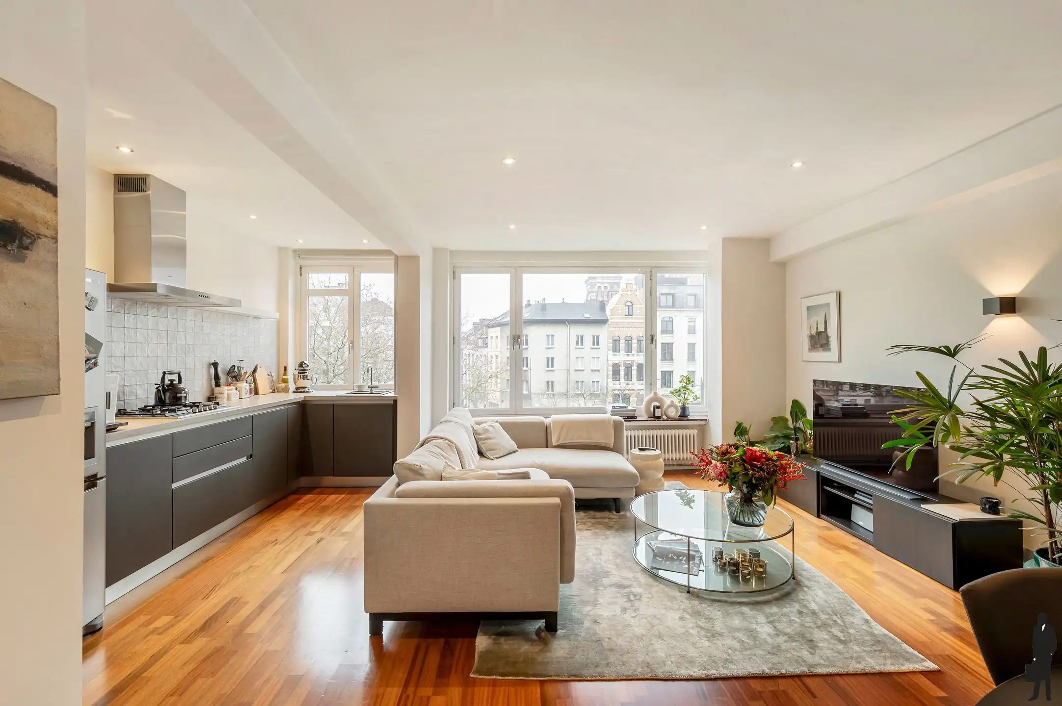 Zeer lichtrijk tweeslaapkamerappartement op ’t Zuid foto 2