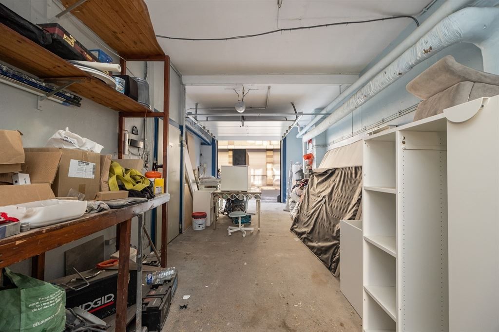 Woning met gigantisch magazijn te renoveren foto 25