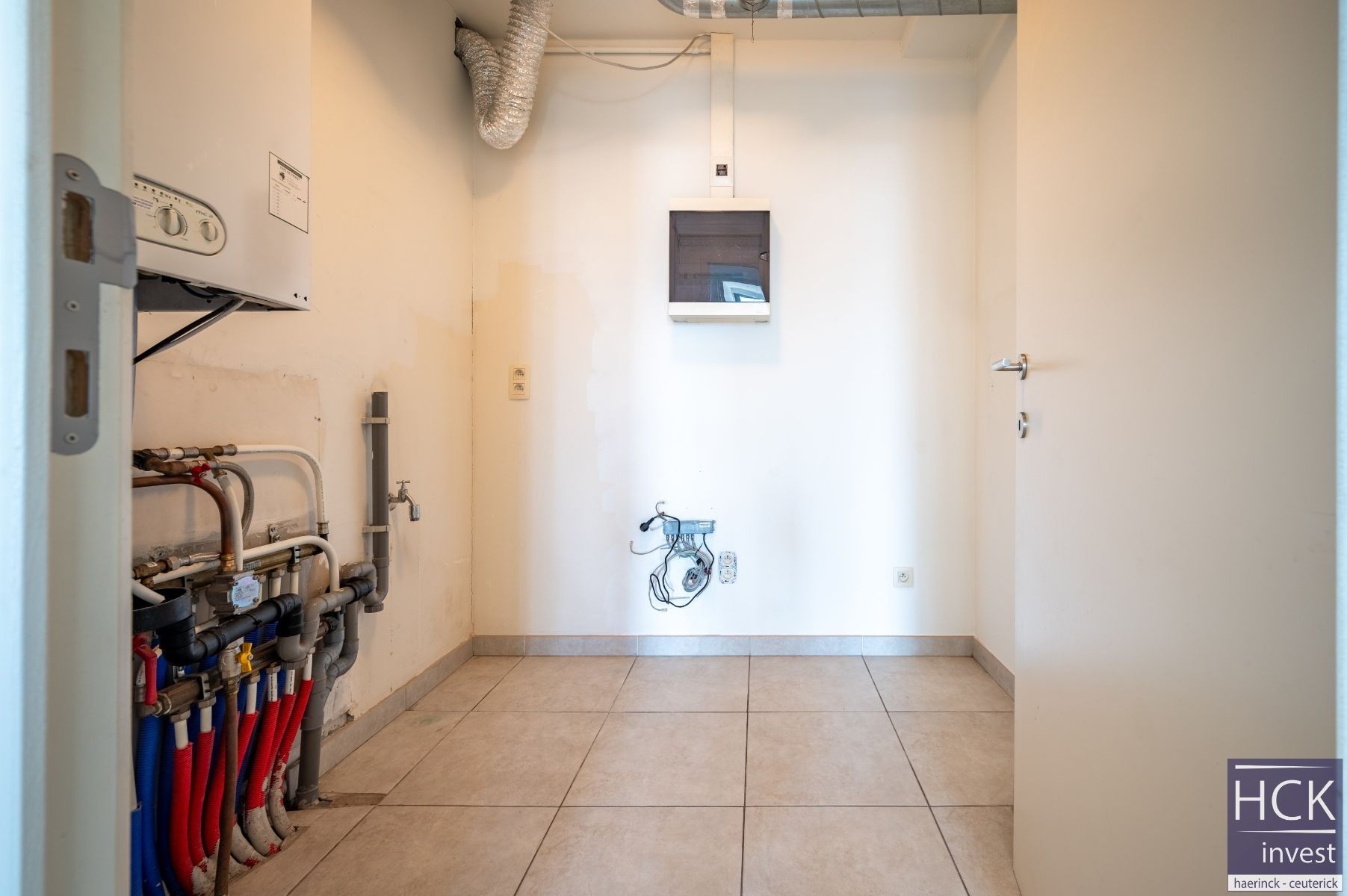 KRUISHOUTEM -  Ultra ruim (3 SLPK) en energiezuinig app. met zuidgericht terras foto 14