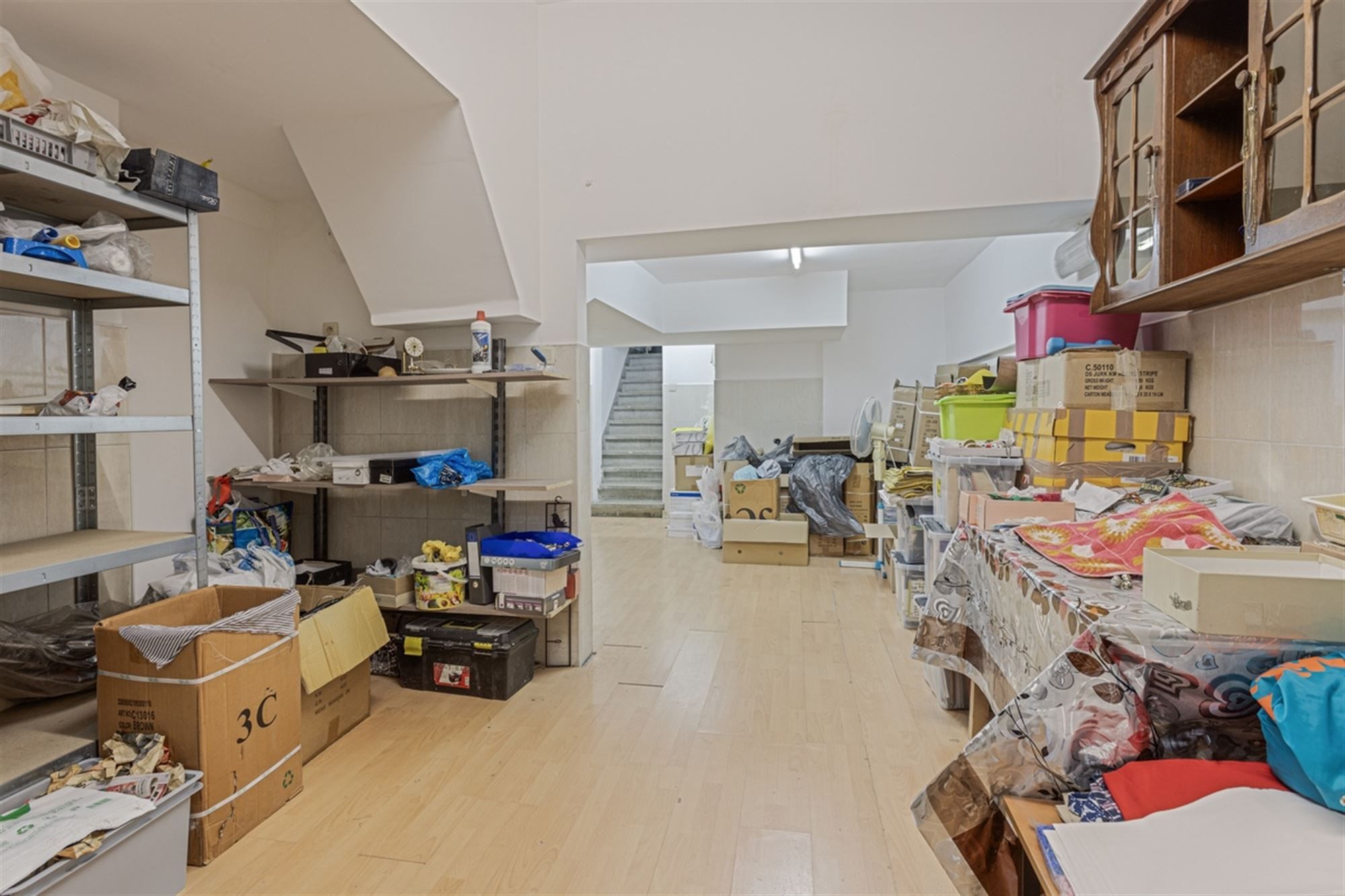 Gerenoveerd commercieel pand van 120m² te koop! foto 12