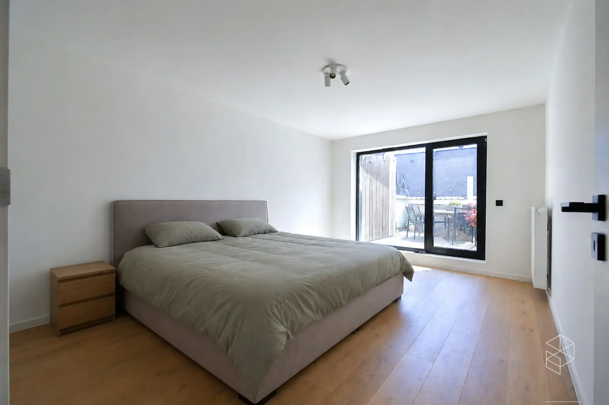Groot appartement 128m² met 3 slaapkamers en GROOT terras - (A LABEL) foto 9