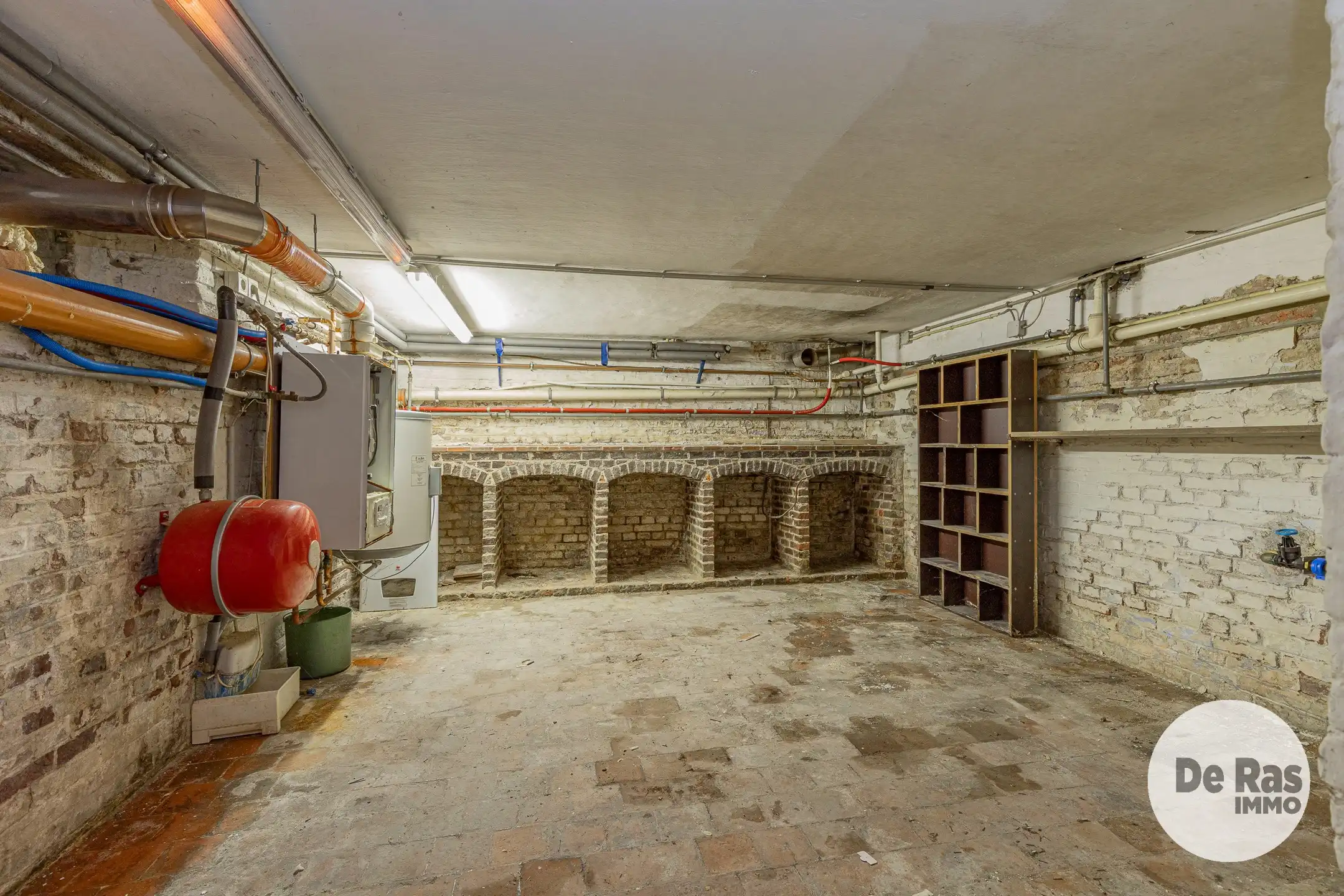 WICHELEN – Te renoveren woning met 3 kamers op leuke locatie foto 11