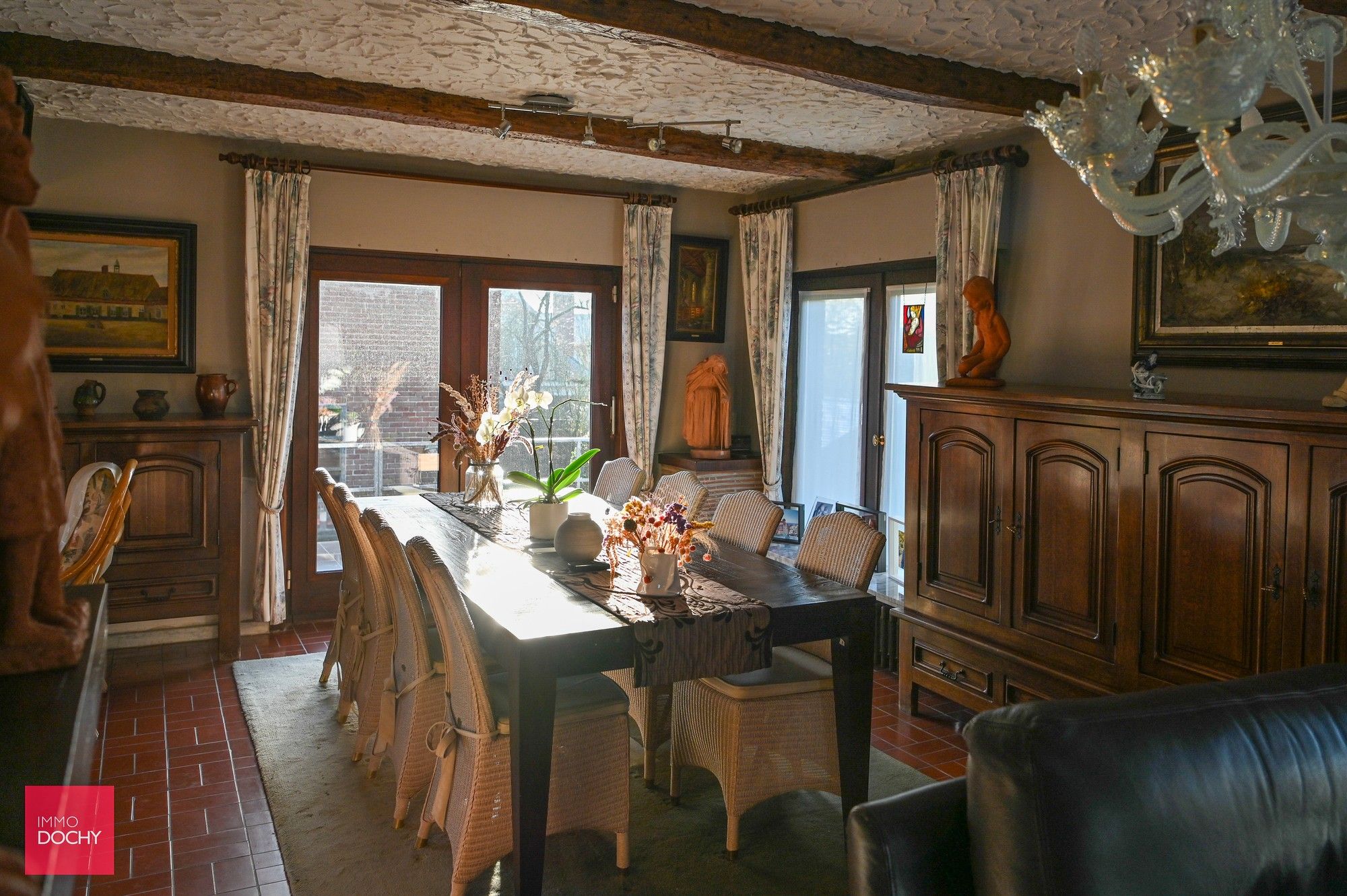 Alleenstaande woning met ruim magazijn (575m²) foto 12