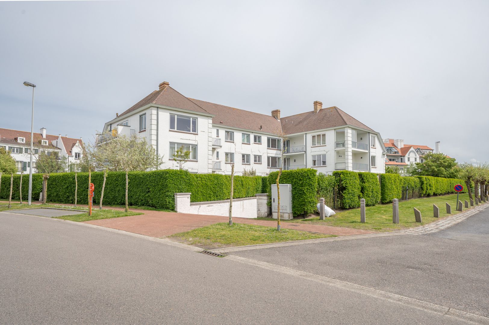 Uitzonderlijk appartement met 4 slaapkamers in hartje Zoute op enkele stappen van het strand en de Royal Zoute Tennis Club foto 17