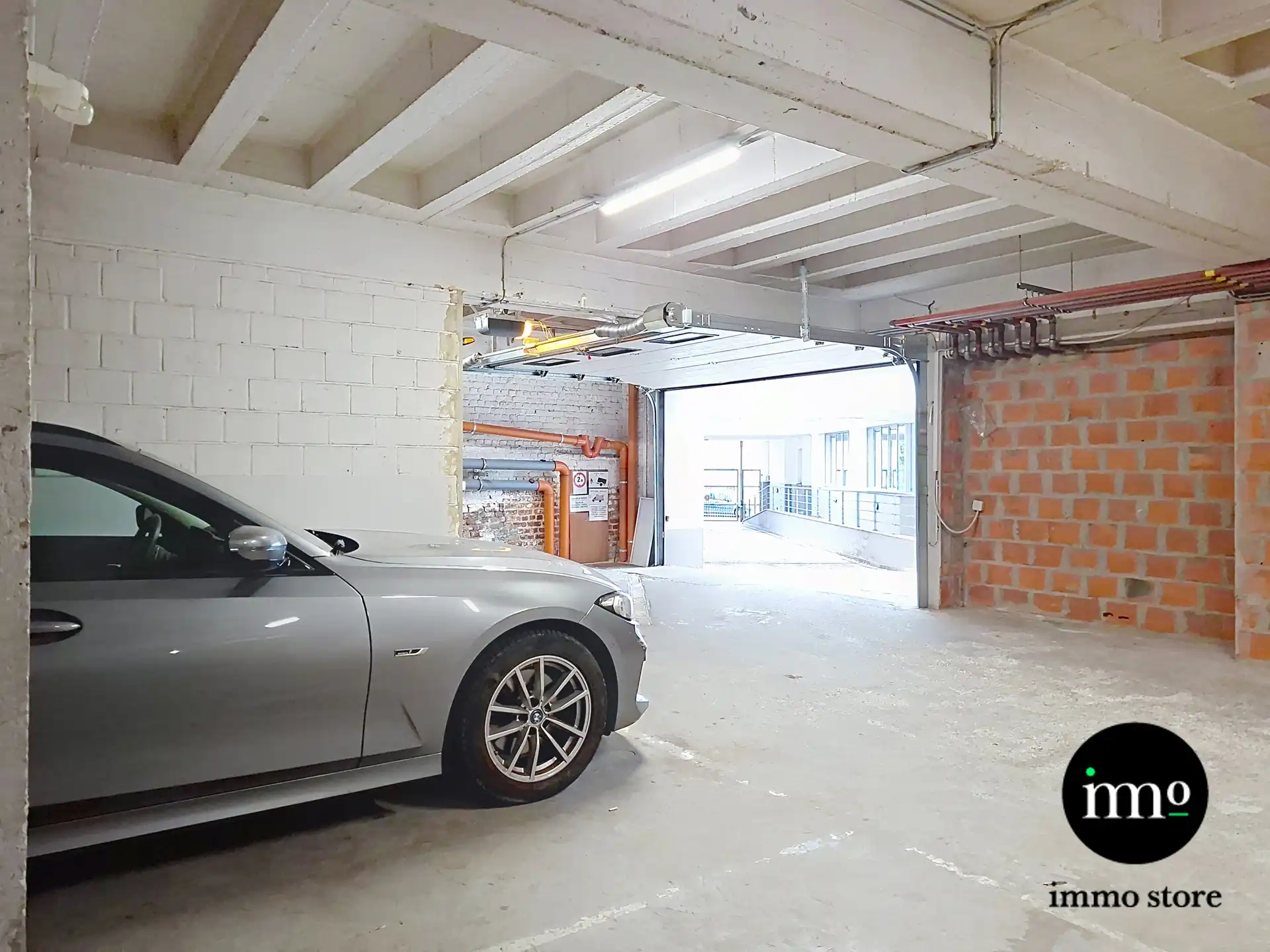 Instapklaar duplex-bureau met 4 parkeerplaatsen foto 23