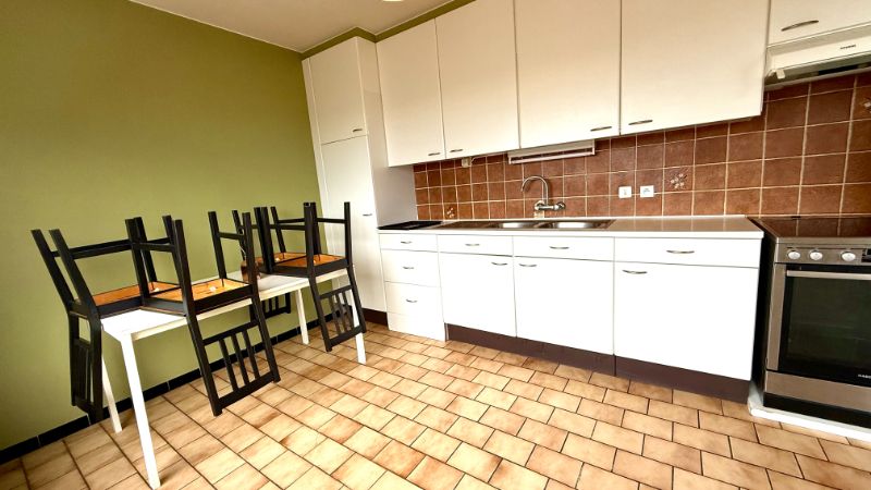 Ruim, centraal gelegen appartement met 2 slaapkamers en terras foto 6