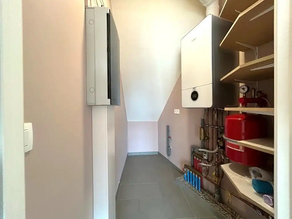 Leuke appartement van 52 m² met terras te Ginderbuiten, Mol! foto 12