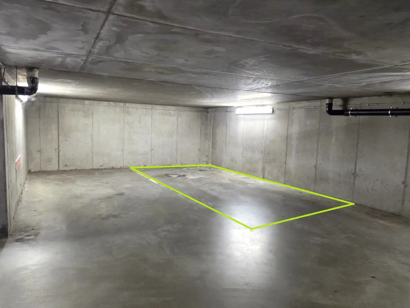 ONDERGRONDSE STAANPLAATS (14 m²) IN HARTJE TIELT  foto 2