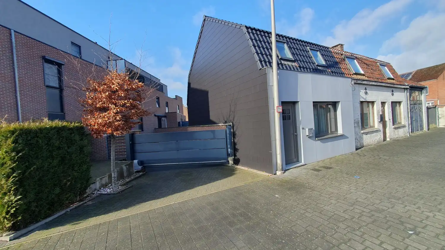 Volledig gerenoveerde HOB stadswoning met toffe tuin en 2 slaapkamers in Bree centrum foto 15