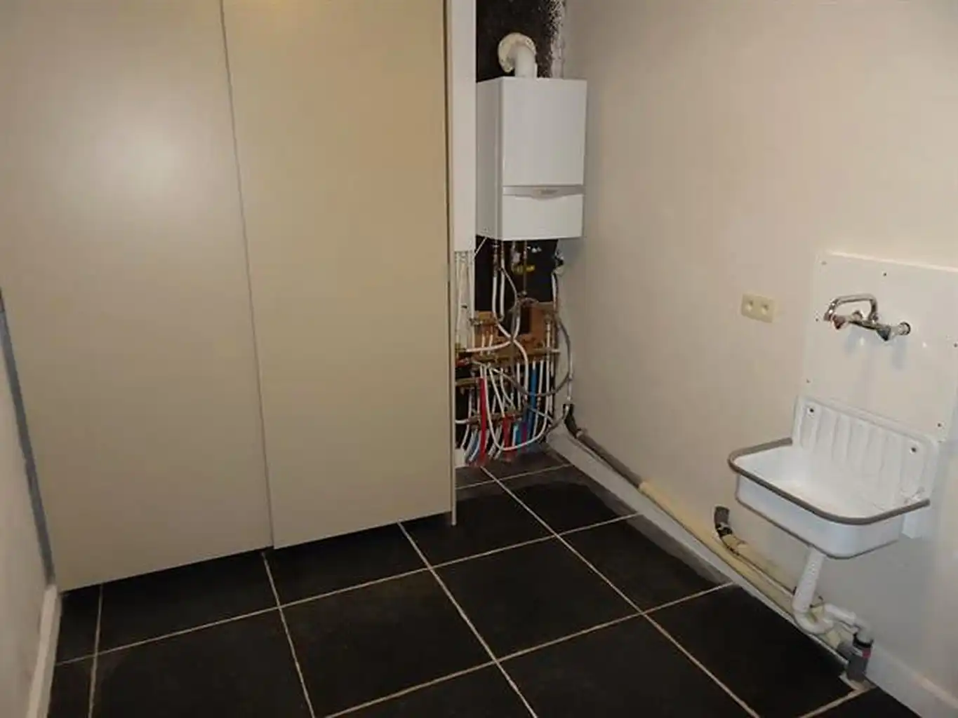 Zeer rustig gelegen ruime woning te huur foto 32
