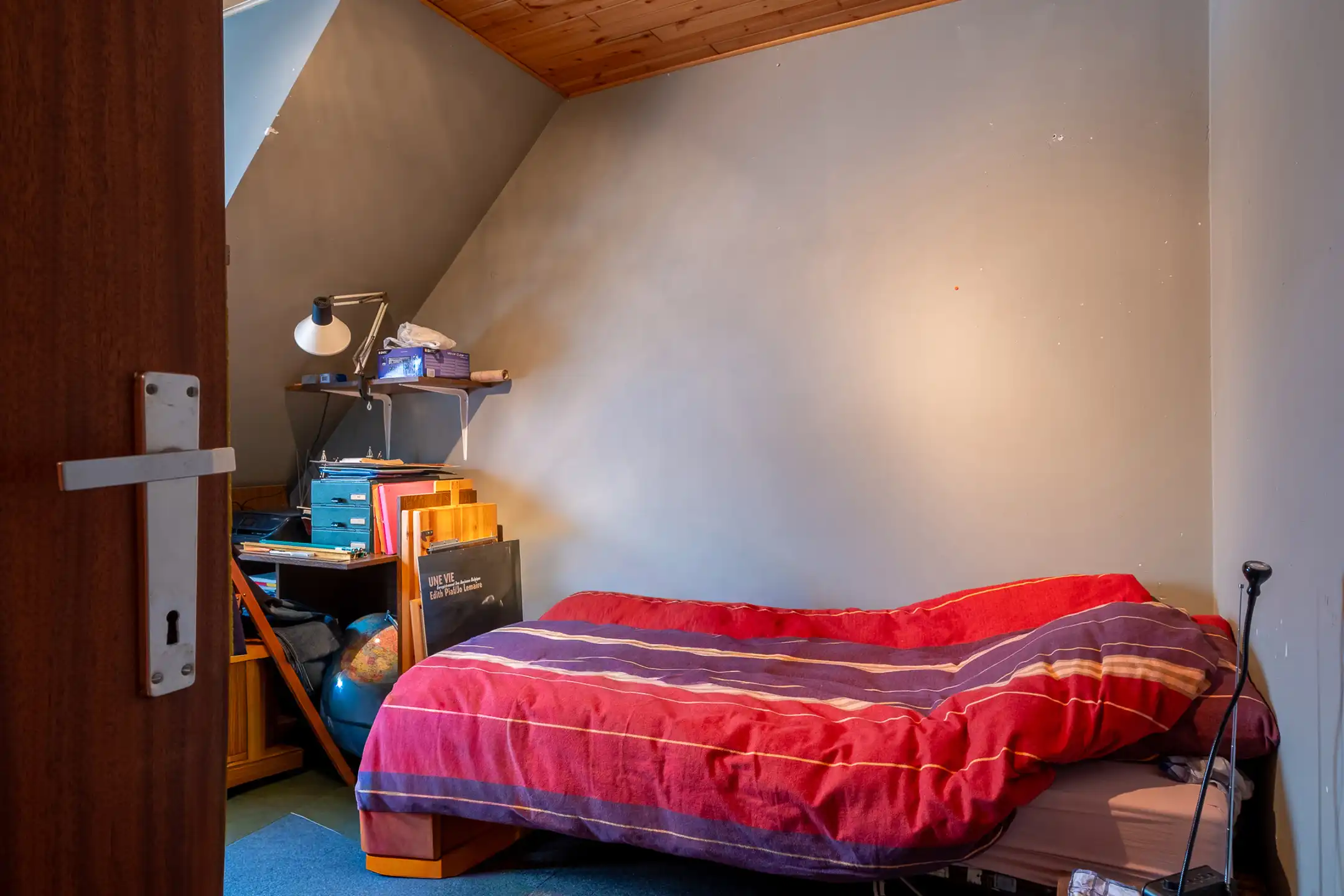 Bel-etage met ruimte op elke verdieping in Emblem (Ranst) foto 18