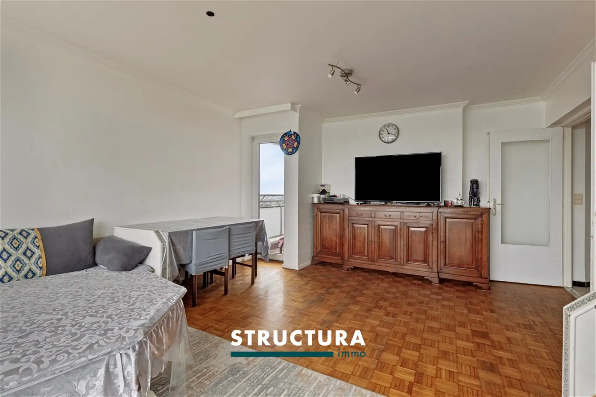 Appartement met 2 slaapkamers en prachtig uitzicht over Brussel. foto 4