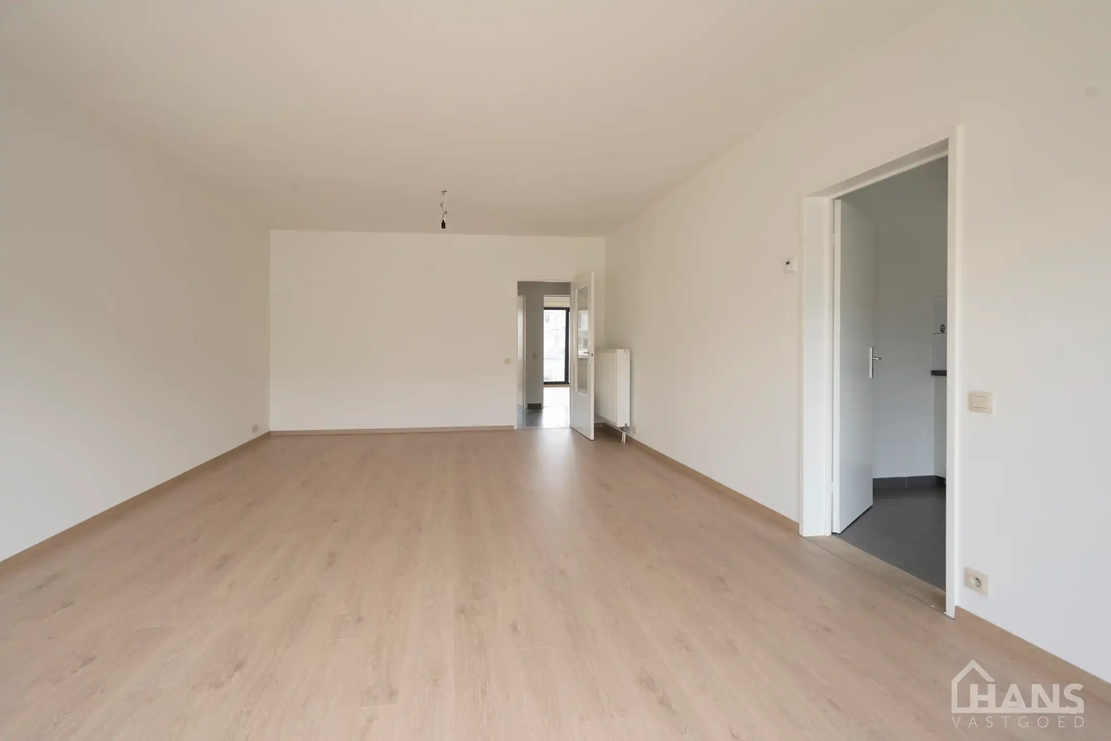 Opgeknapt appartement met garagebox; foto 3