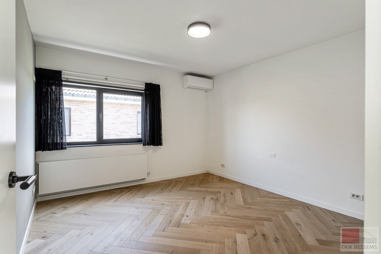 Moderne villa, gelegen op een perceel van 1.126 m², biedt 360 m² hoogwaardige woonoppervlakte foto 18