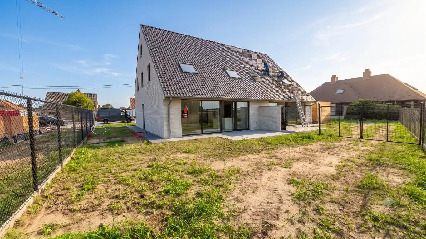 Project van 6 nieuwbouwwoningen in Lichtervelde te koop foto {{pictureIndex}}
