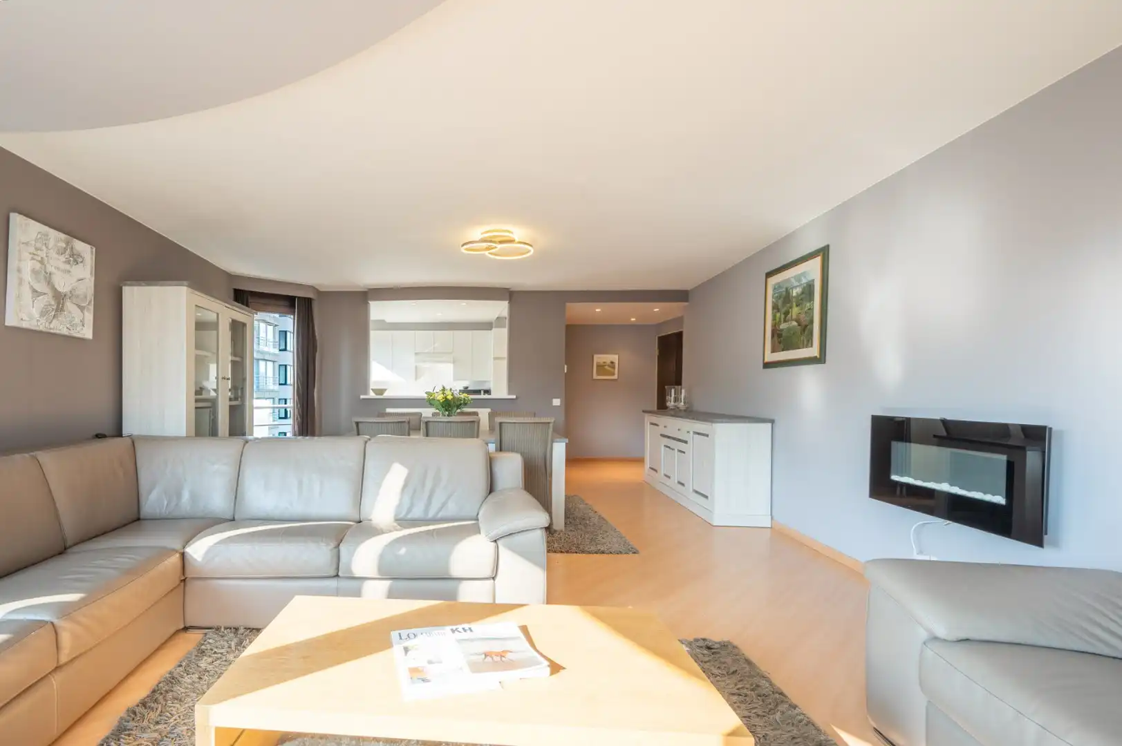 Uiterst ruim appartement met 3 slaapkamers en 2 badkamers   foto 6