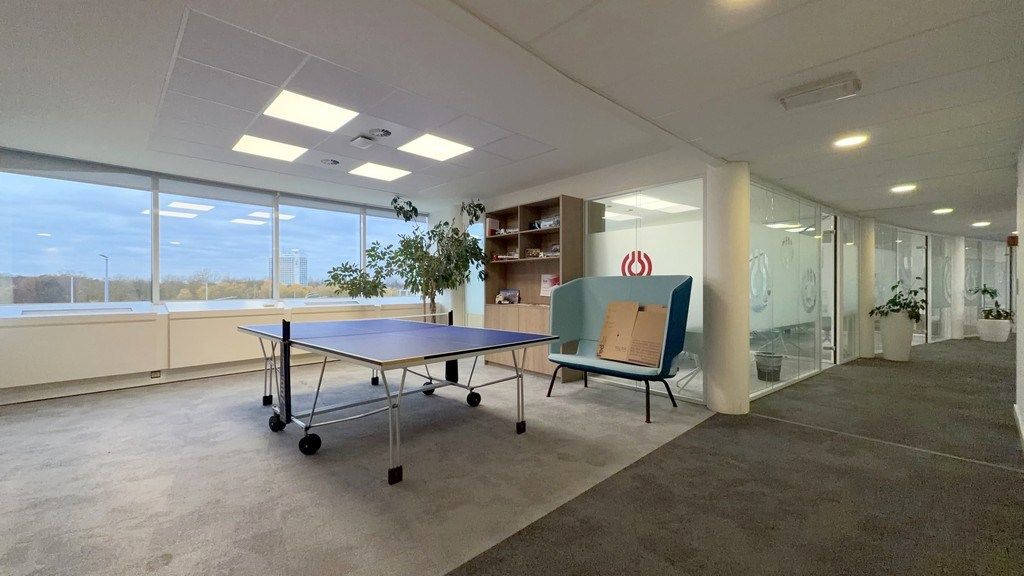 Knap ingericht kantoor te huur in Antwerp Gate I te Berchem foto 3