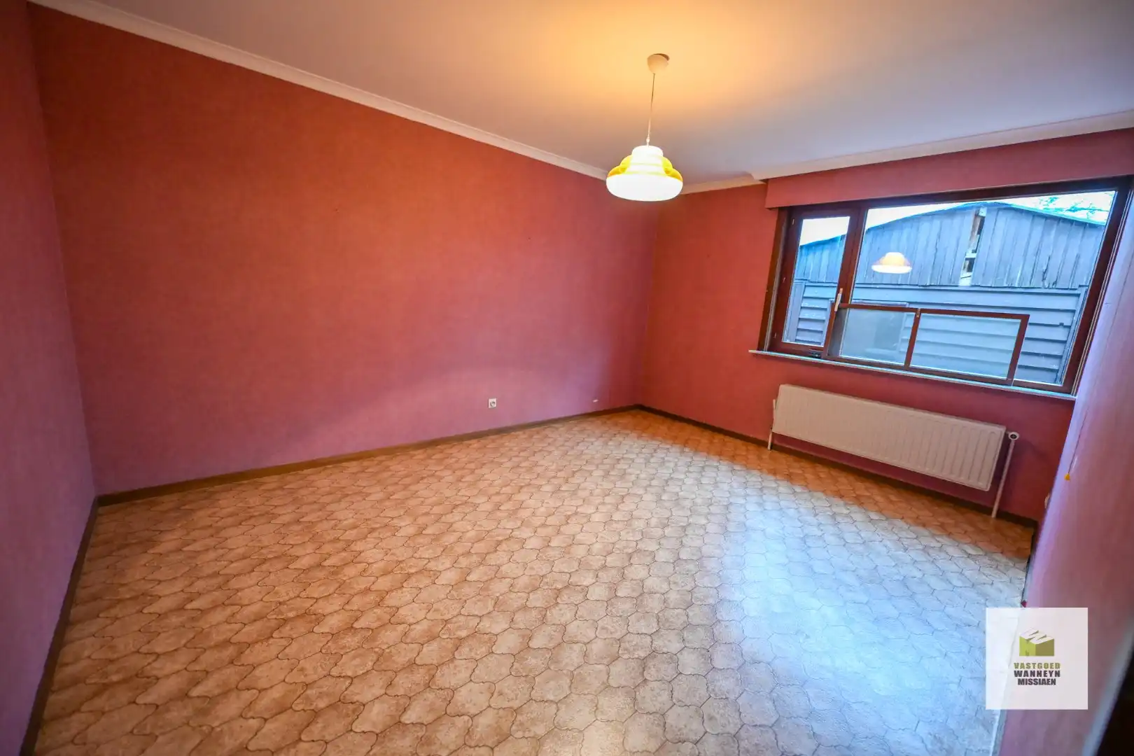 Ruime onderkelderde woning met 4 slpk en garage op rustige ligging in het centrum  foto 15