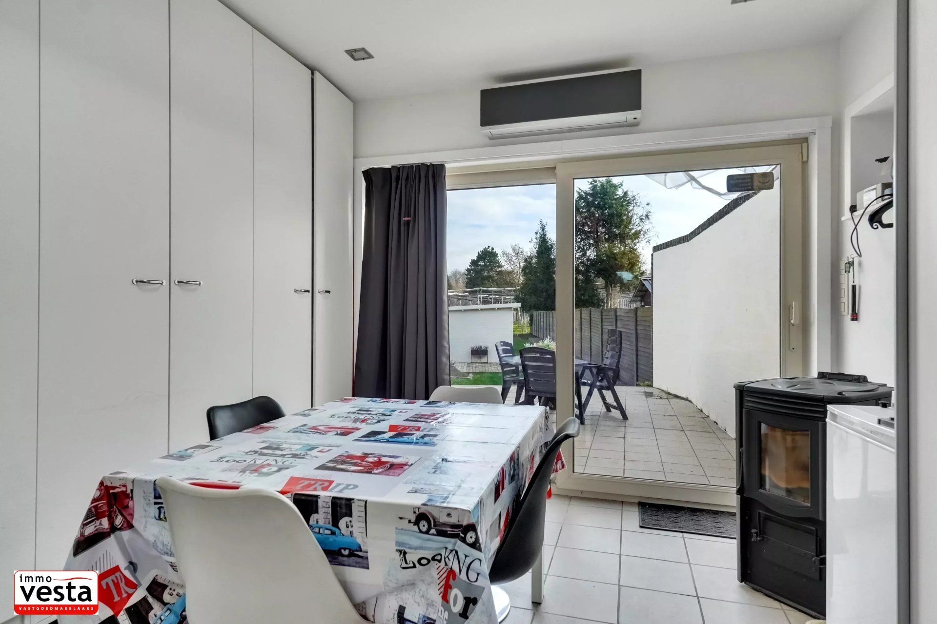 Ruime, gerenoveerde woning op goede locatie foto 9