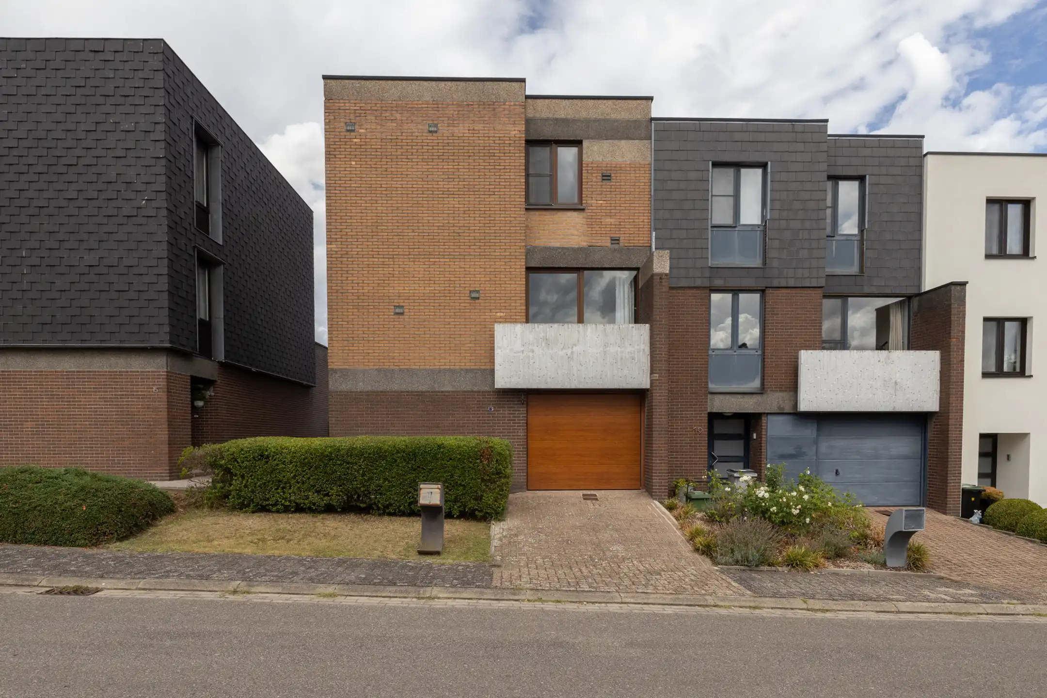 Huis te koop foto {{pictureIndex}}