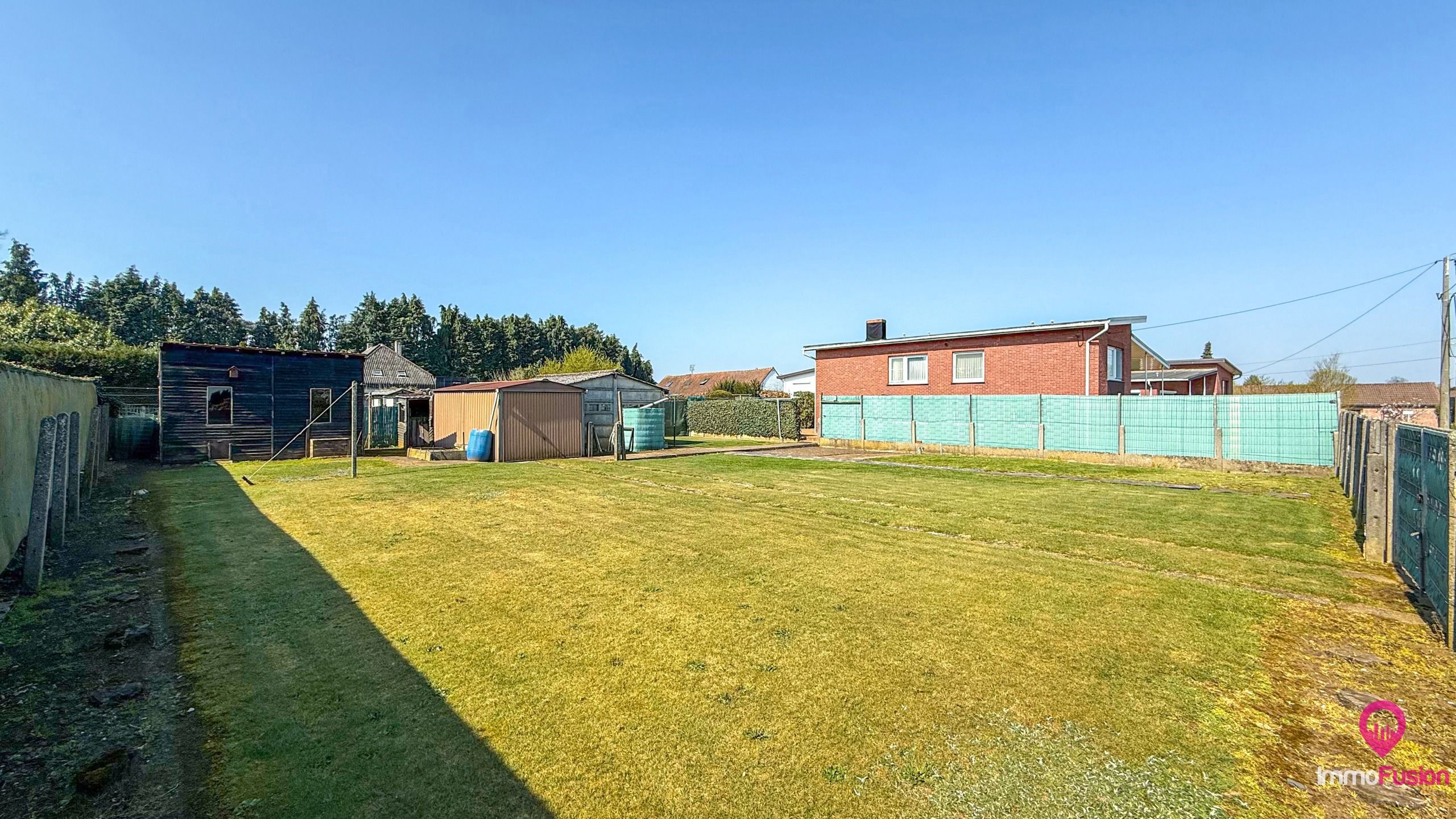 Woning met 3 slaapkamers, inpandige garage en grote tuin! foto 28