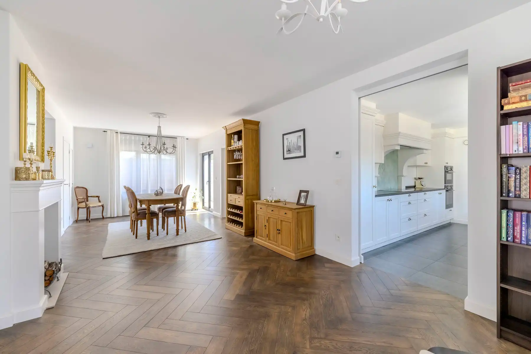 Gerenoveerde, energiezuinige woning met 3/4 slpks op 445m² foto 7