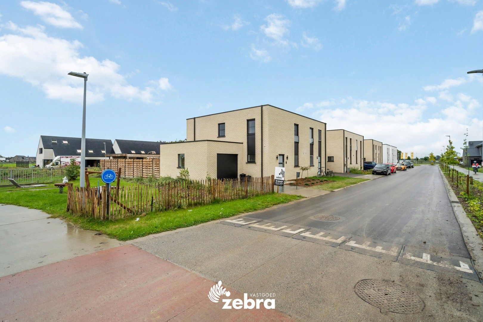 Energiezuinige halfopen woning in een doodlopende straat te Roeselare! foto 18