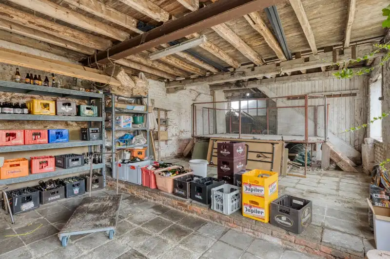 Handelspand met woonmogelijkheid en tuin – ideaal voor renovatie of herontwikkeling foto 22