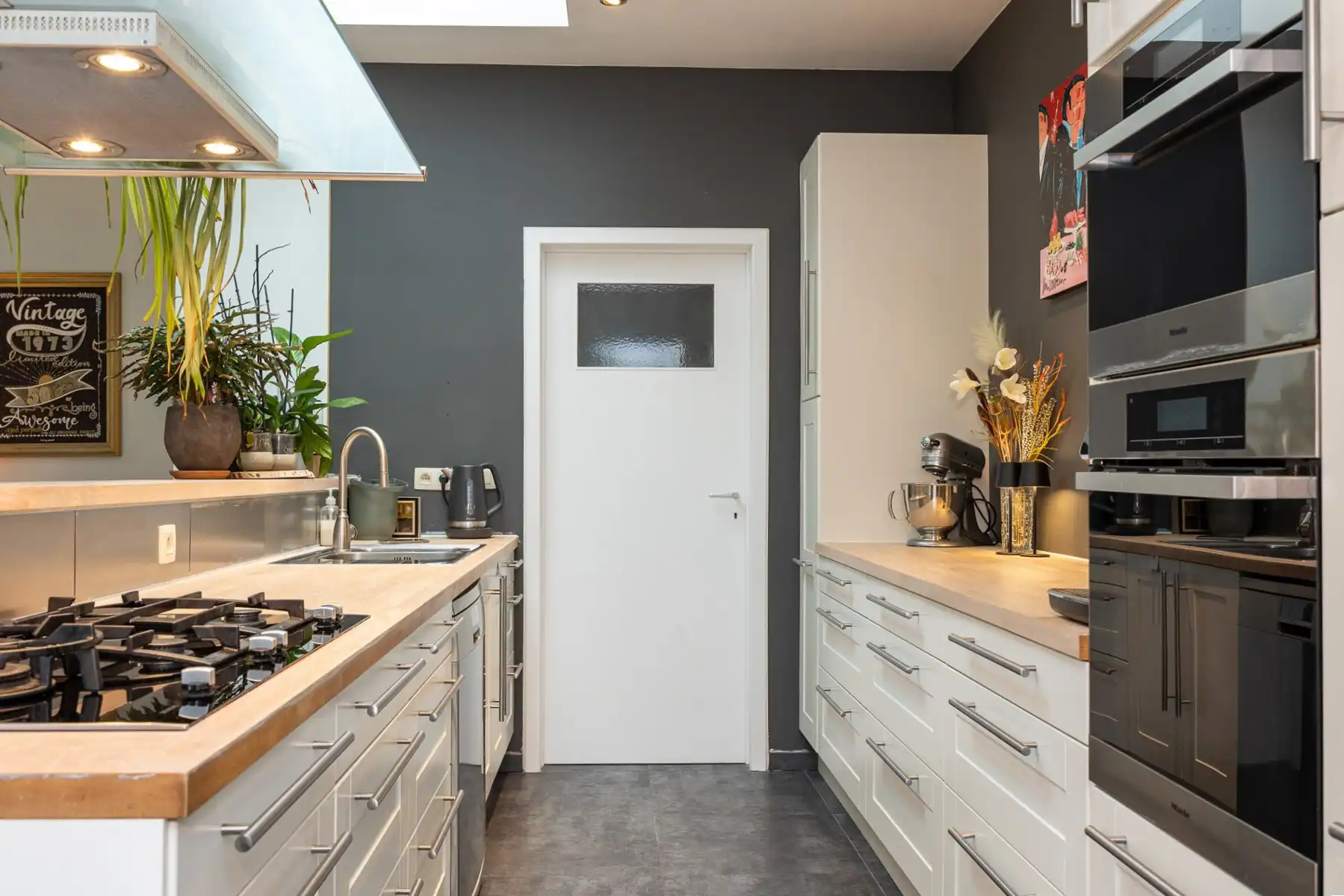 Unieke woning met uitzonderlijke breedte, 3 slpk en ZW tuin foto 9