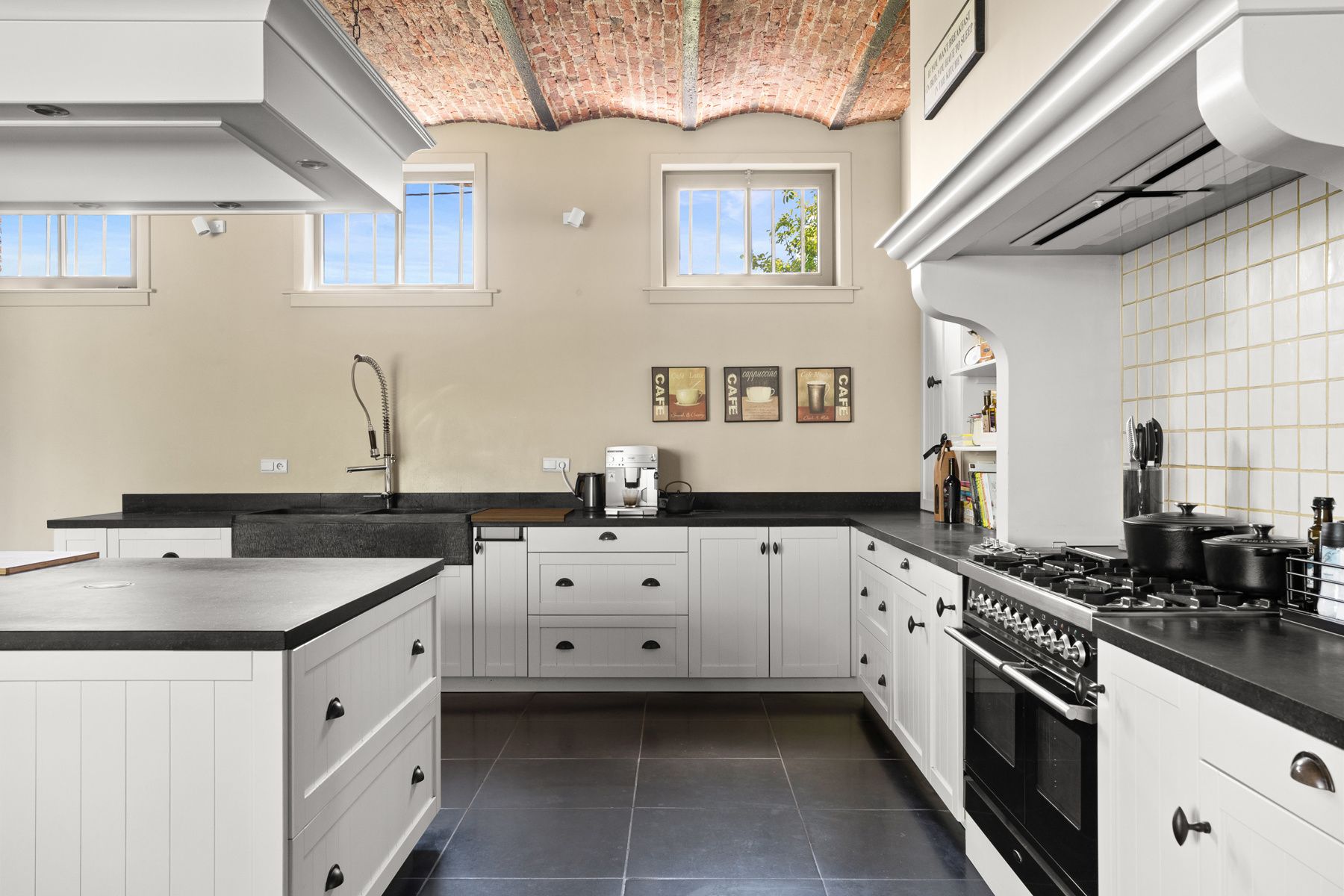 Unieke, op maat gemaakte luxe woning in gerenoveerde hoeve foto 17