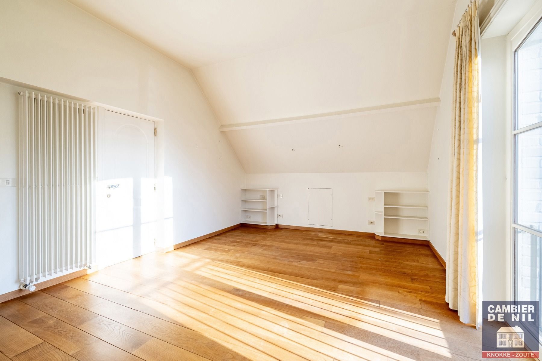 Charmante, ongemeubelde, vrijstaande villa in 2de lijn  in het zoute Zoute nabij de zee & tennis foto 19