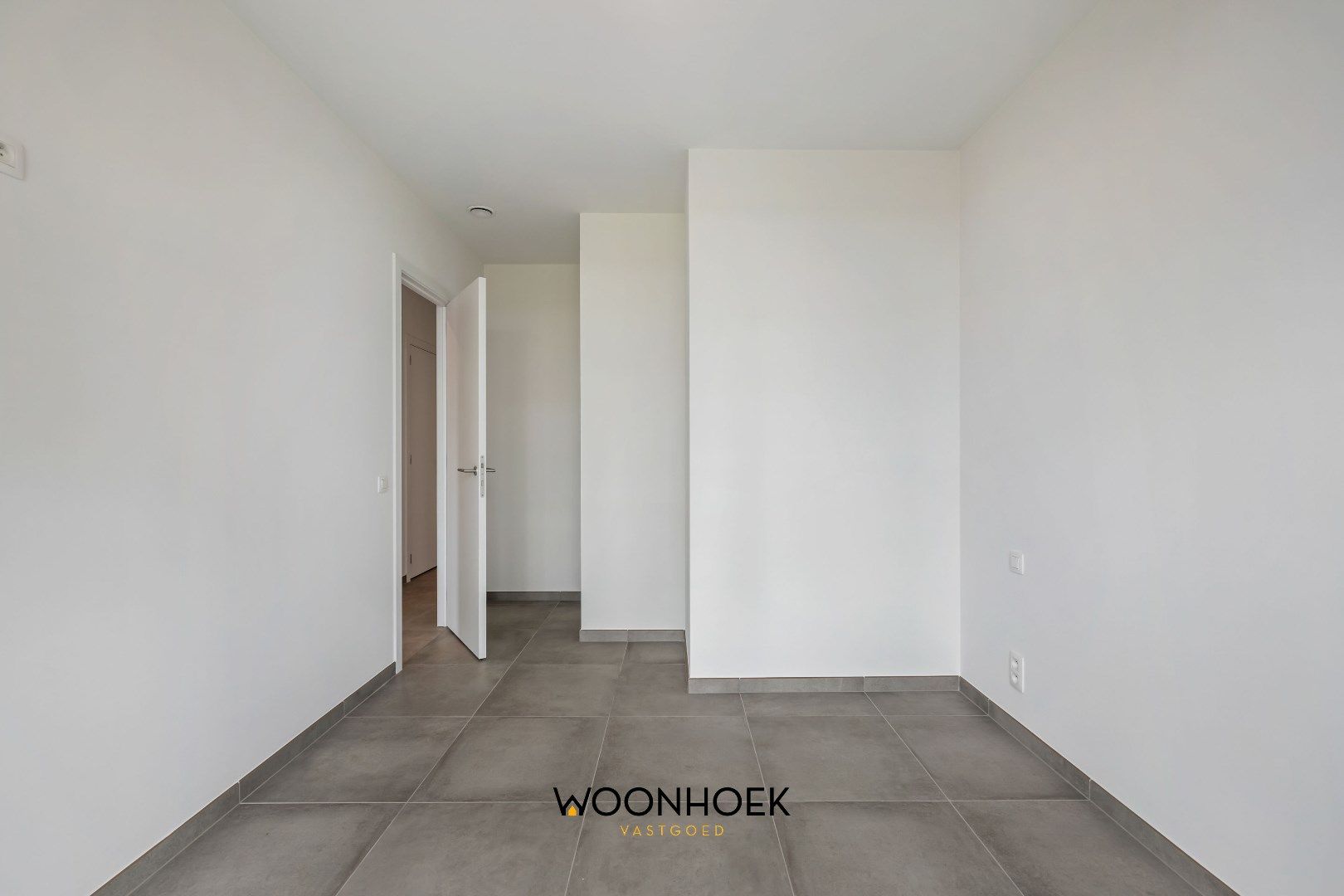 Luxueus 2-slpk nieuwbouwappartement OEVERPARK te Lokeren foto 16