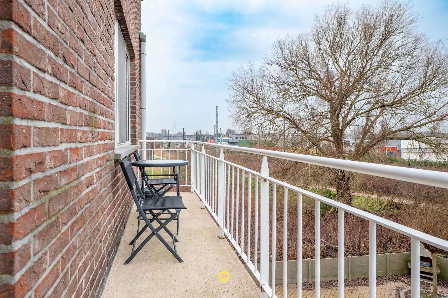 Instapklaar appartement van 125 m2 met 2 SLK en terras + garage foto 9