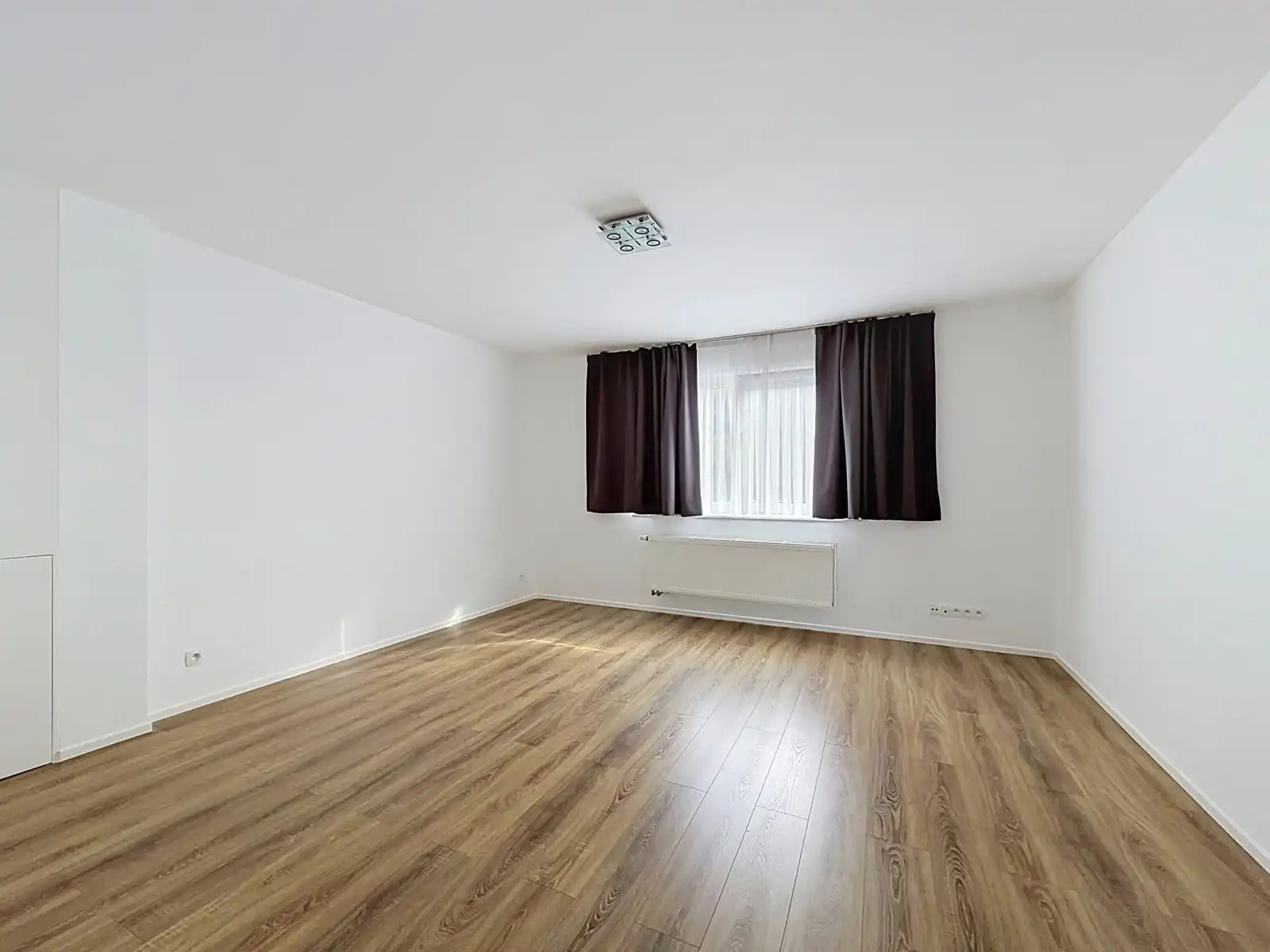 Instapklare gezinswoning met 4 SLPK, 3 Badkamers én Tuin! foto 14